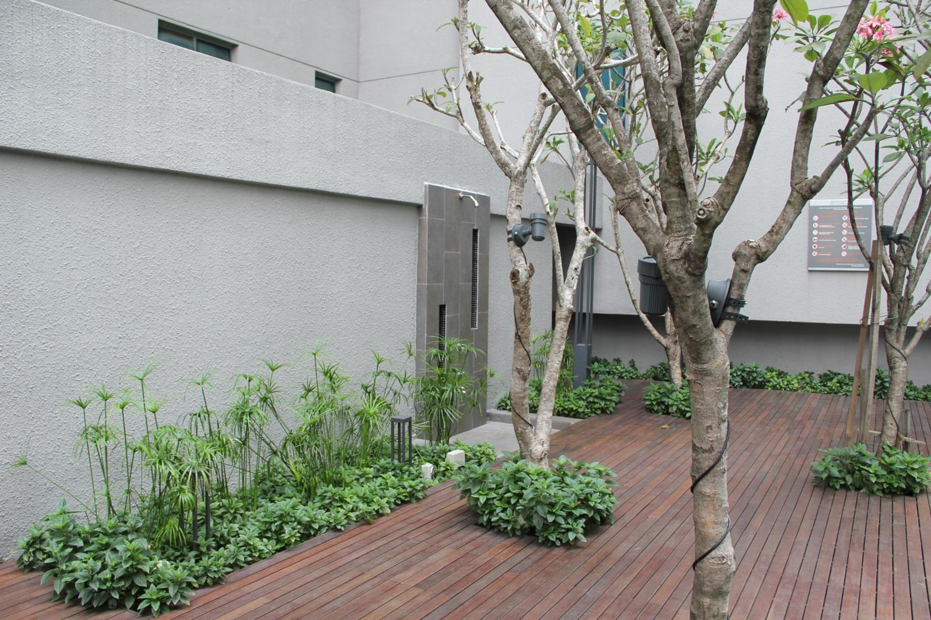 Summer Suites Residences by Subhome