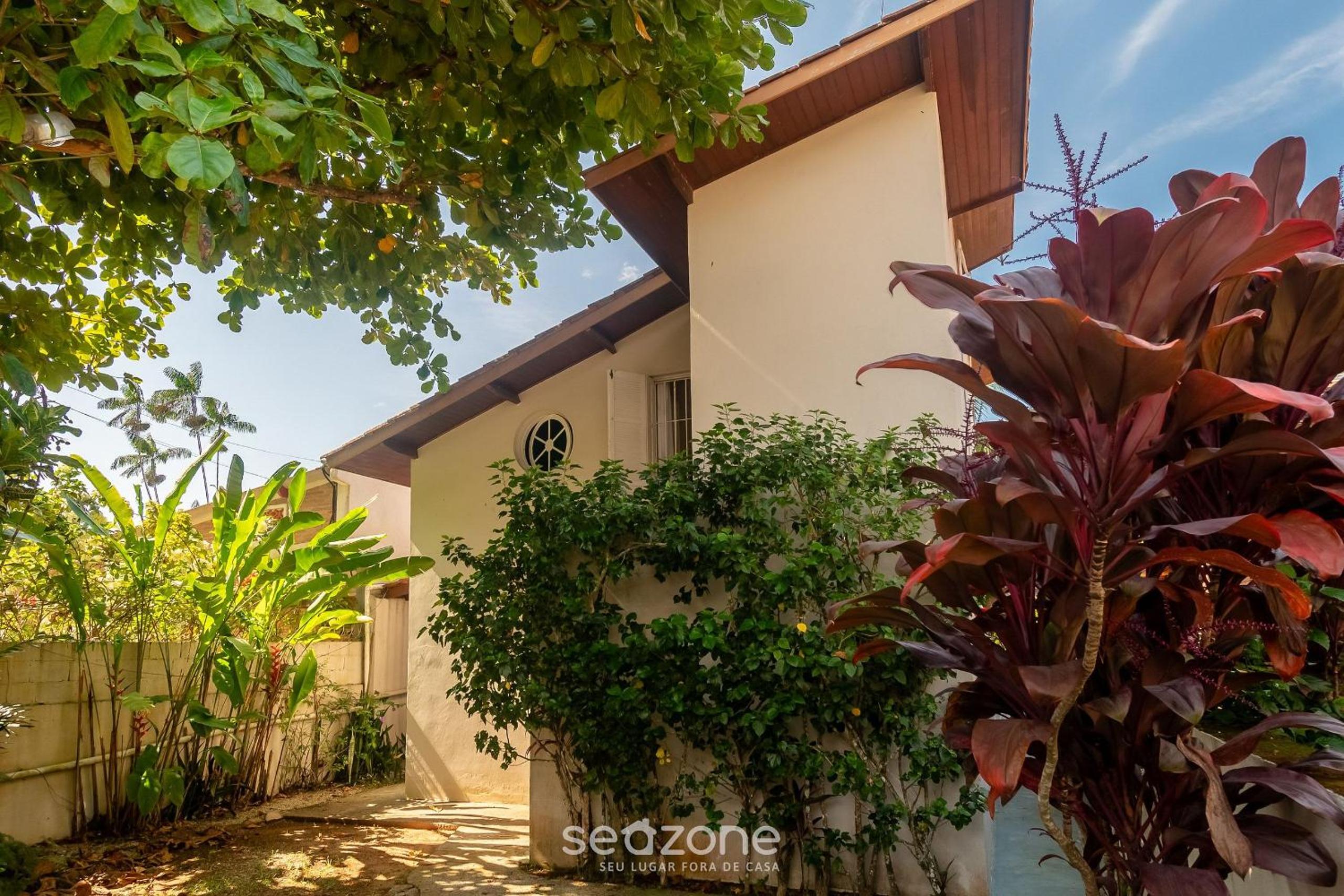 House with barbecue 350m from the beach RUL0035