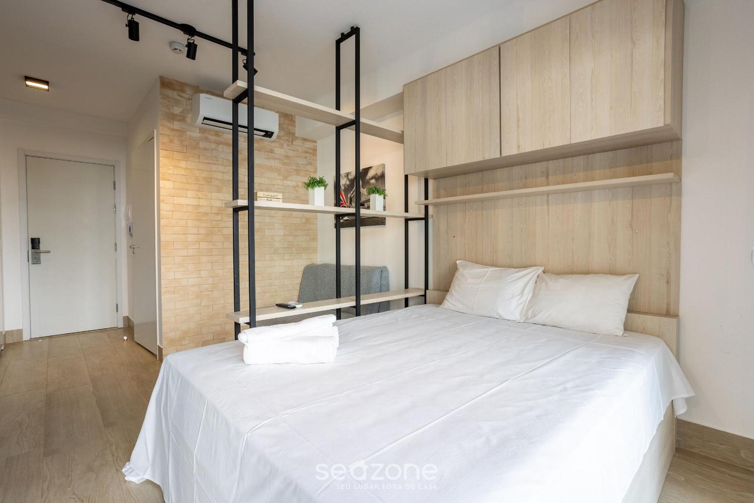 Beautiful Studio 400m from the Metro EATNR0205