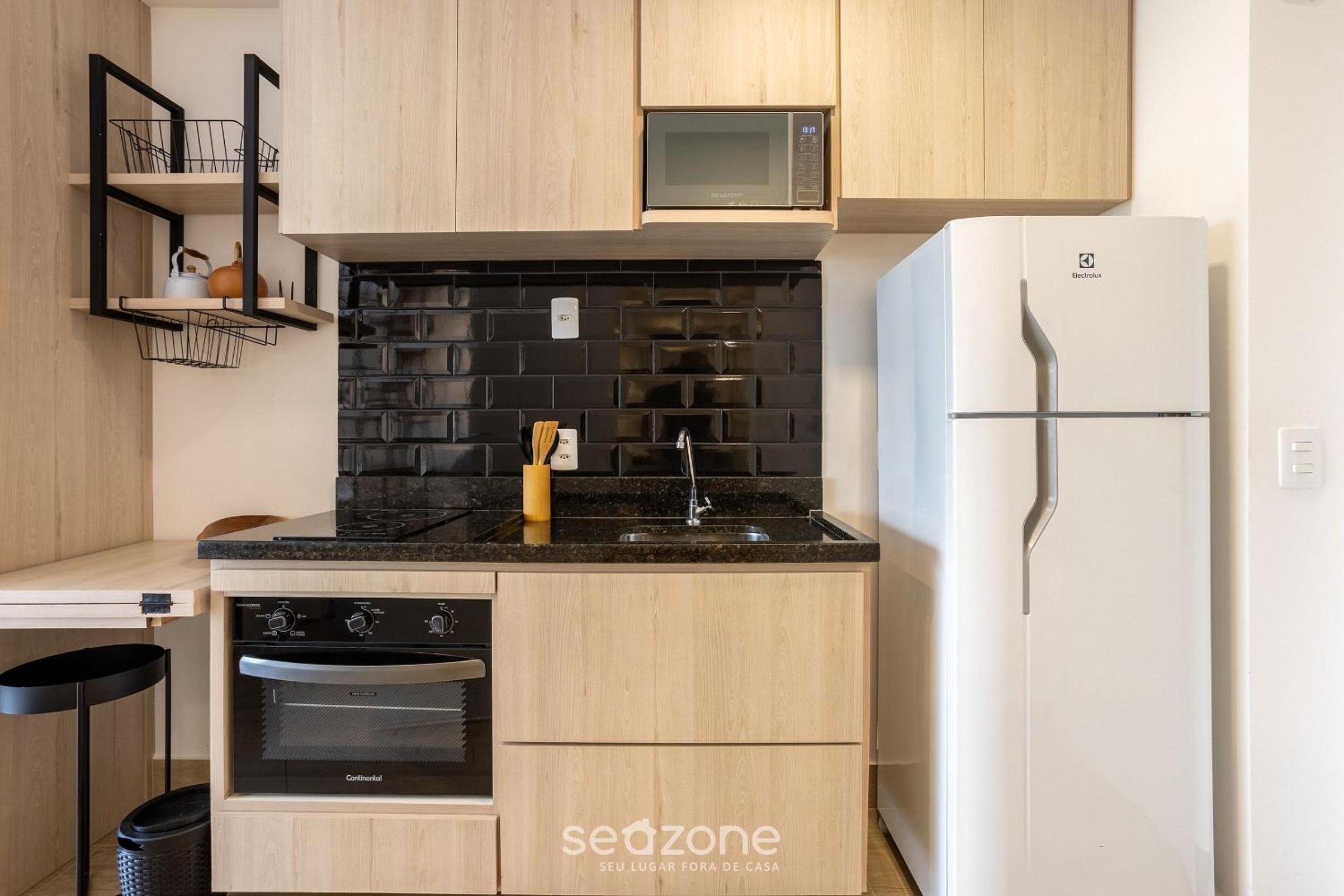 Beautiful Studio 400m from the Metro EATNR0205