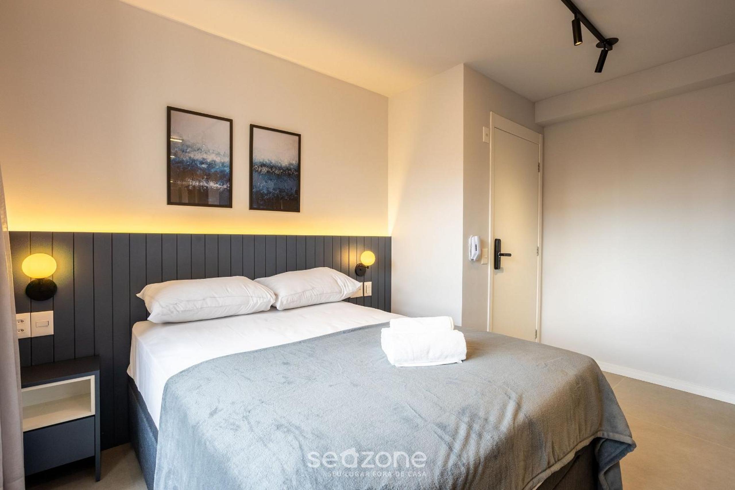 Functional studio near subway | GBA908