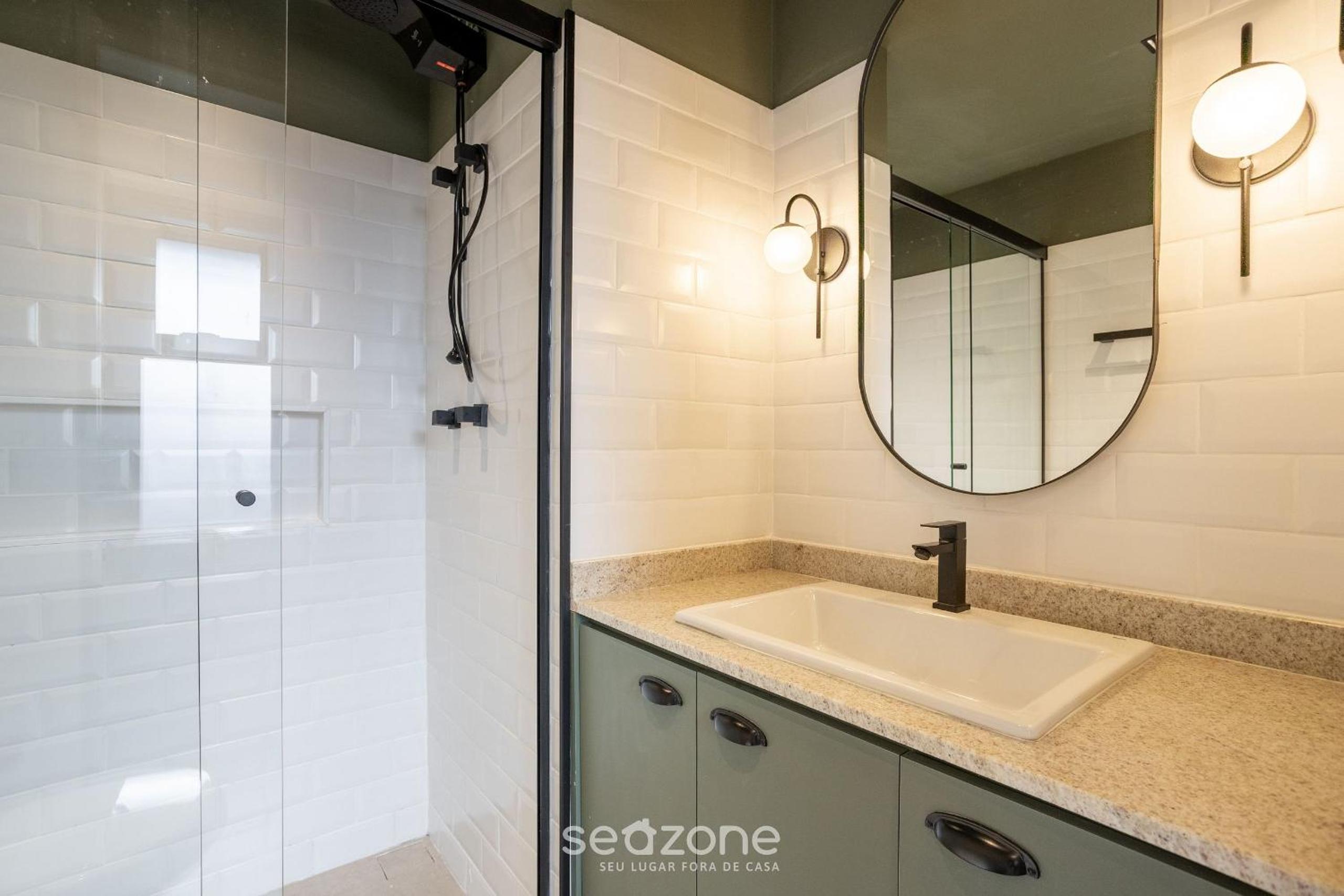 Functional studio near subway | GBA908