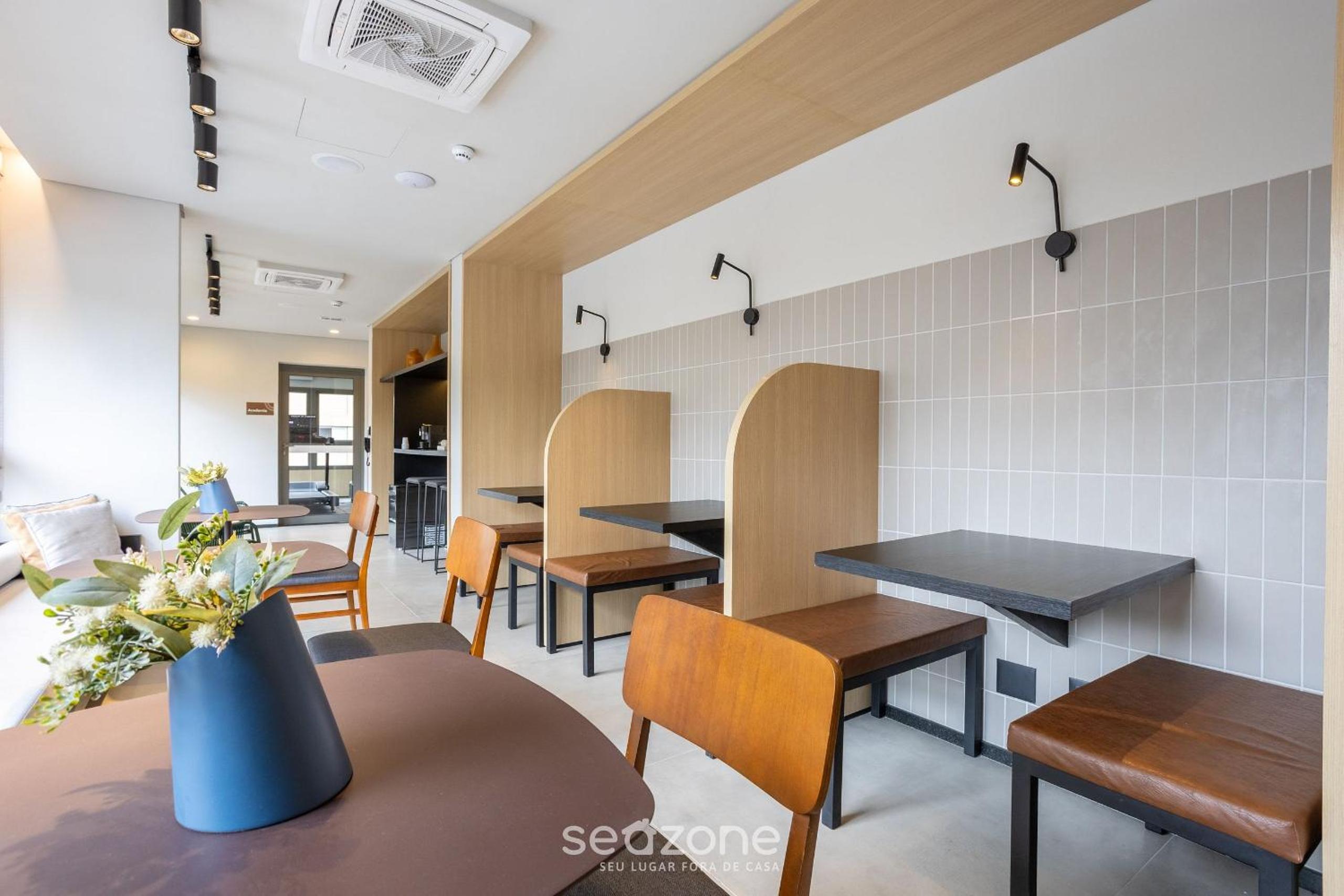Functional studio near subway | GBA908