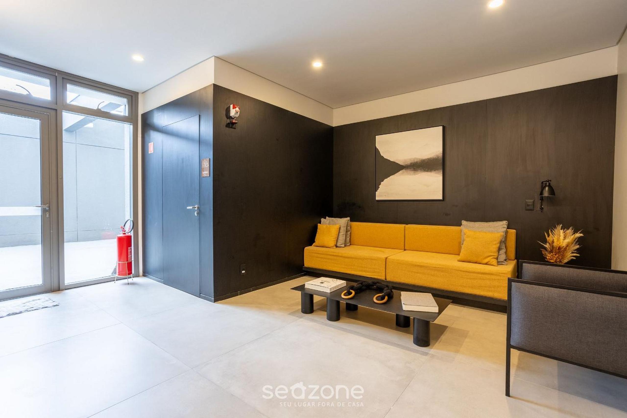 Functional studio near subway | GBA908