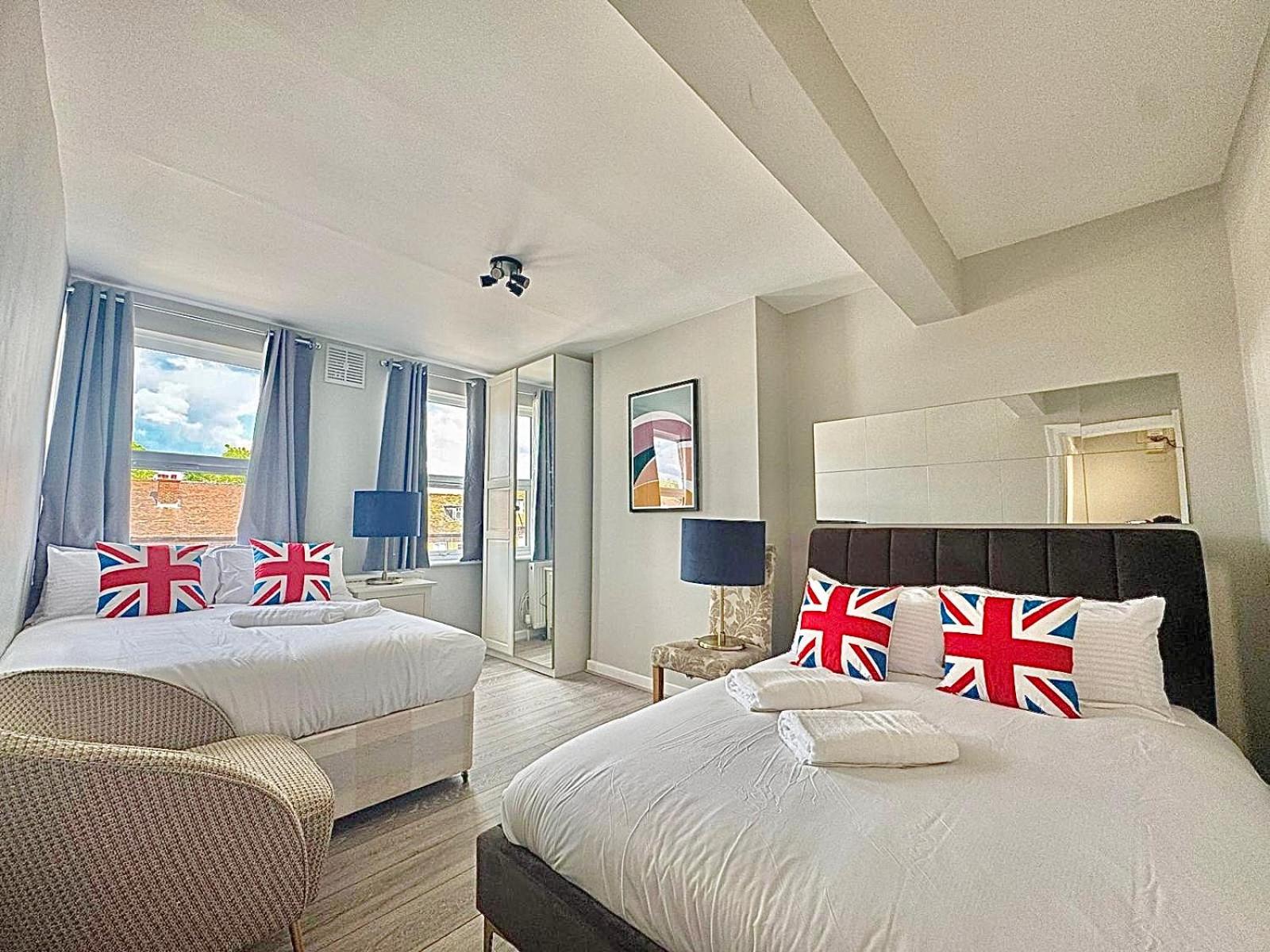 Eastcote Apartment