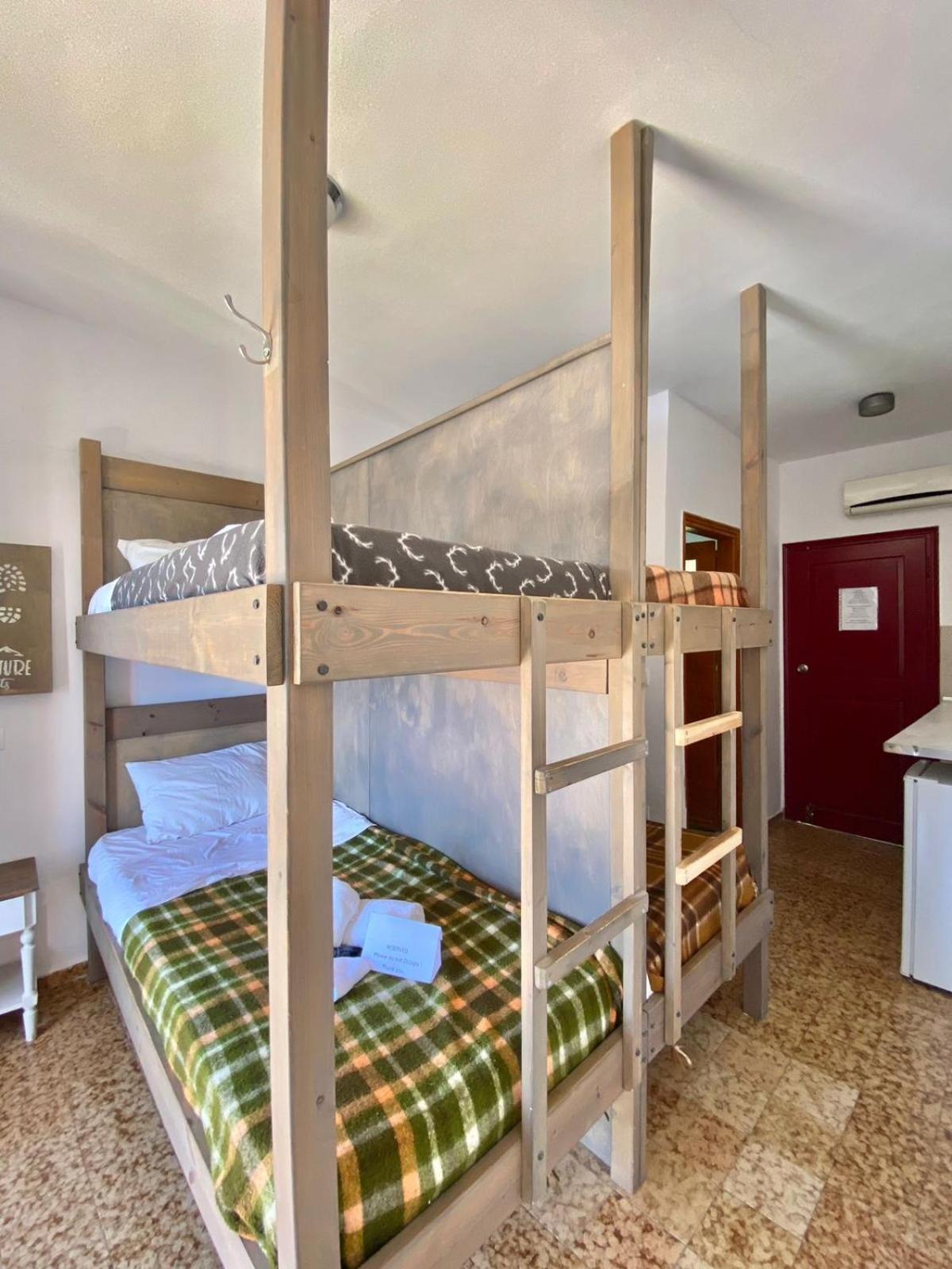 Afroditi Hotel and Hostel