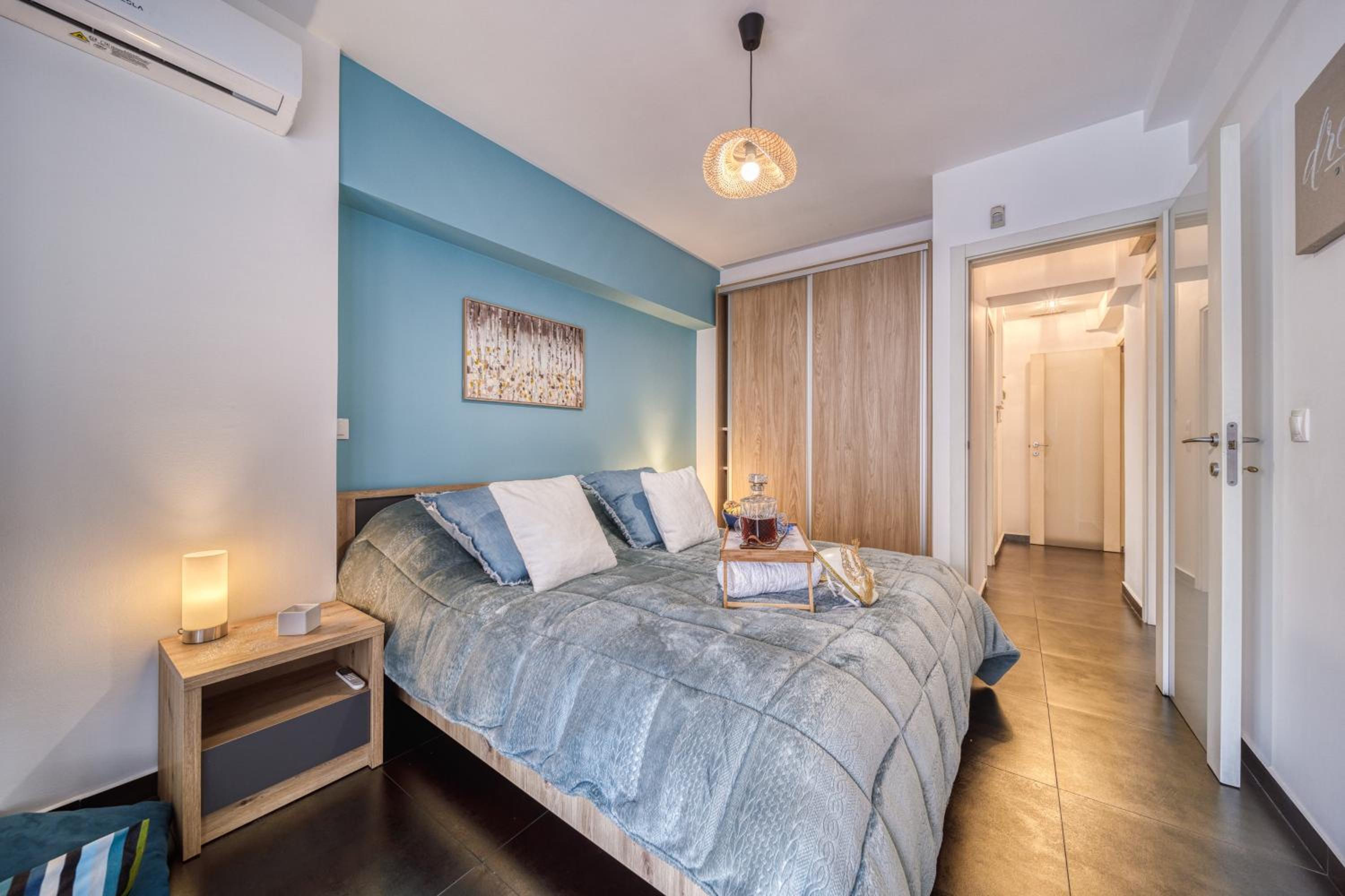 Two bedroom Lux apartment Next to the metro