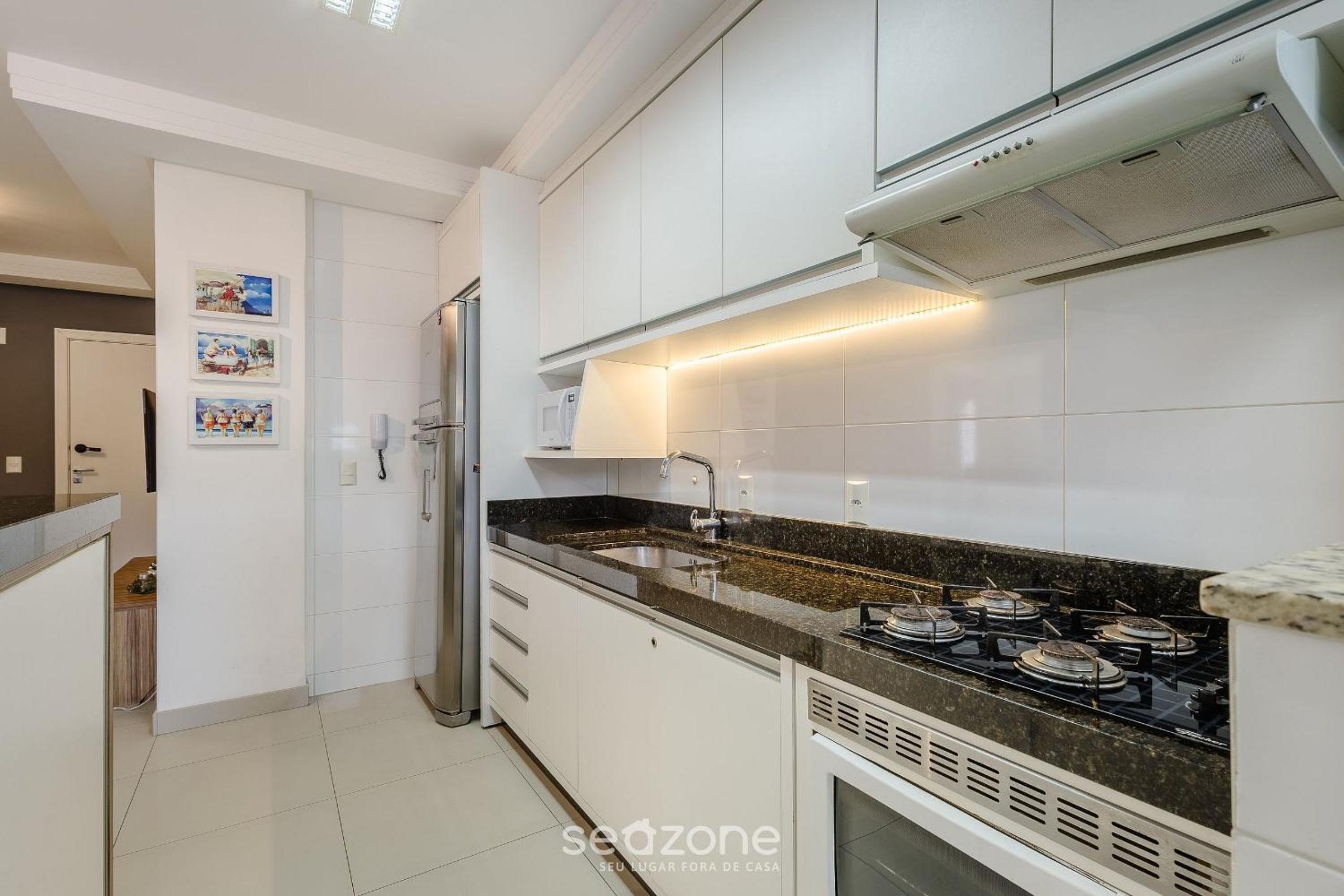 Apt w/ BBQ Garage 550m from Beach ZUC0703