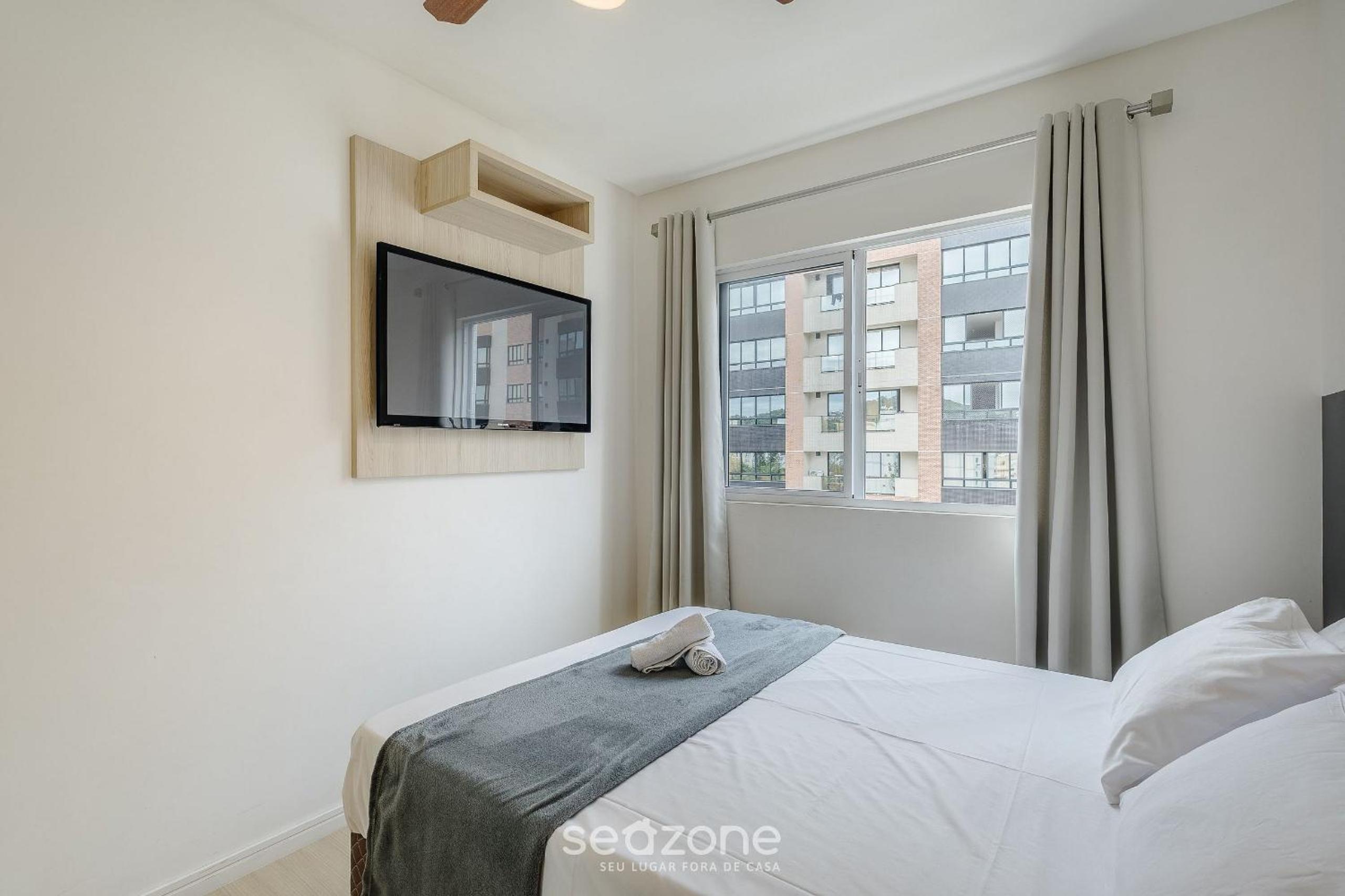 Apt w/ BBQ Garage 550m from Beach ZUC0703