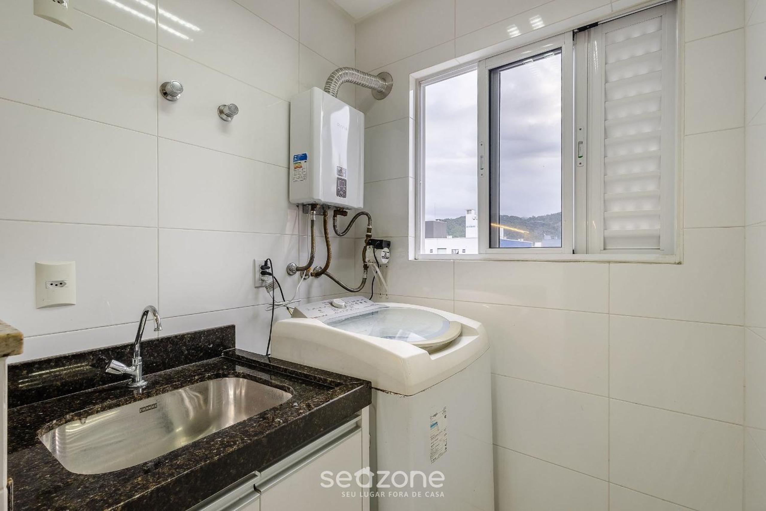 Apt w/ BBQ Garage 550m from Beach ZUC0703