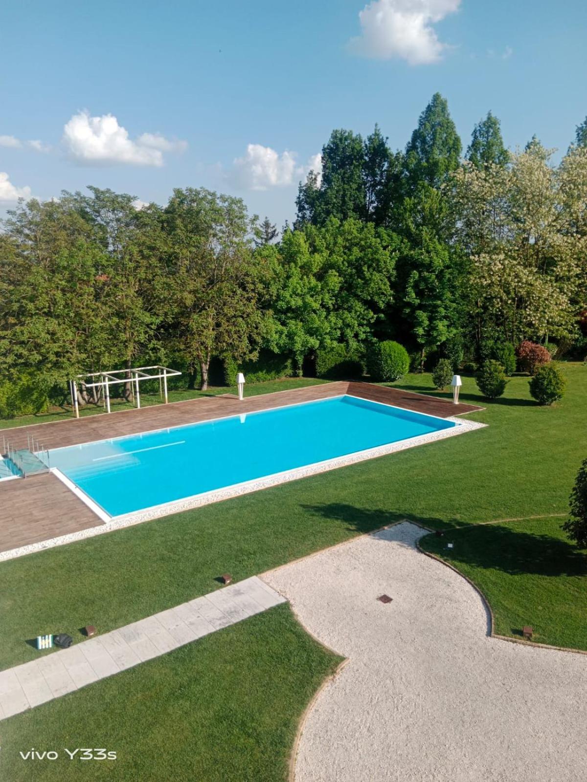 Cattania Suites and Rooms