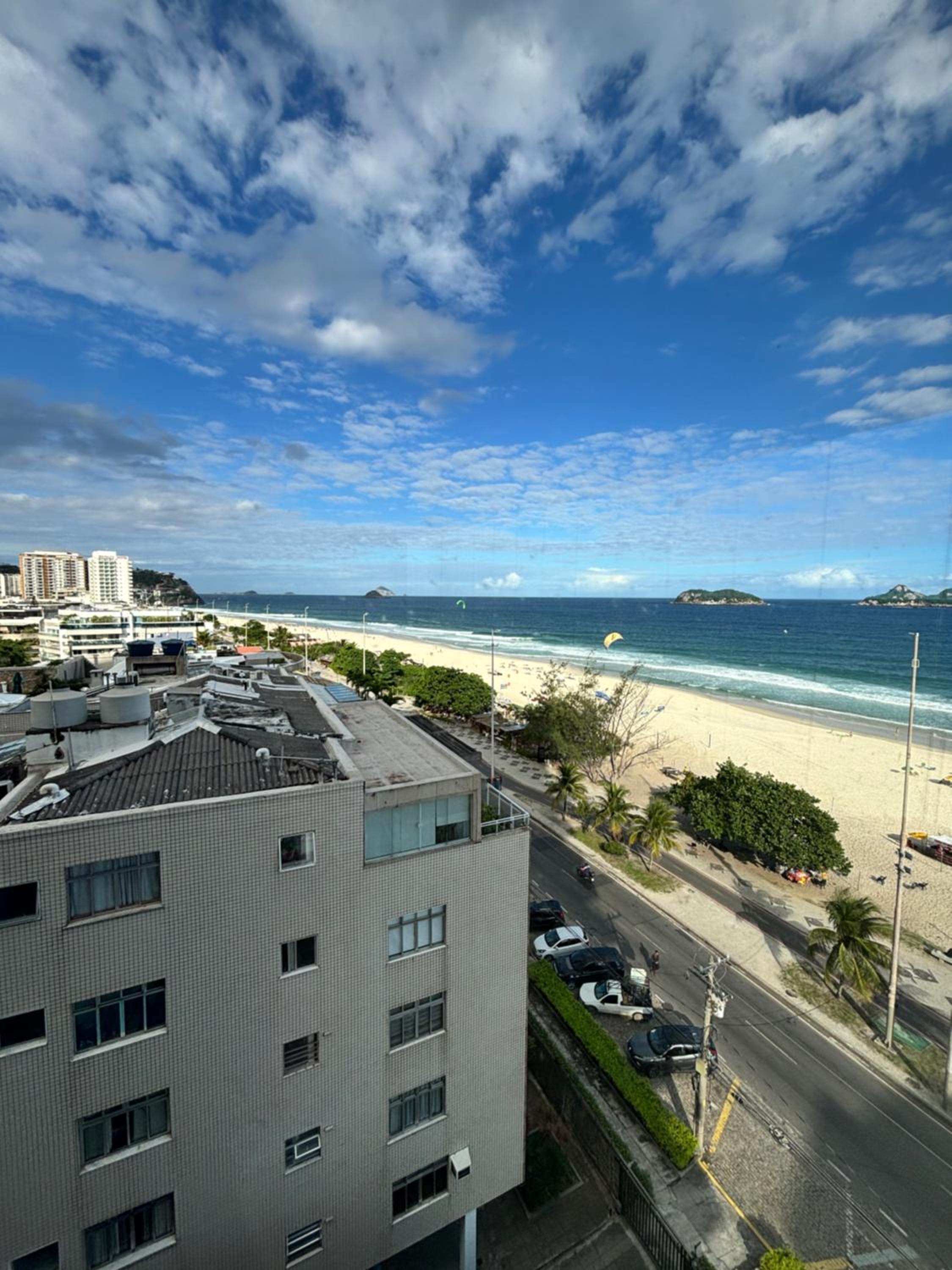 Praia do Pepê - Apartamento 2Q - Flat com Infra completa com Piscina e Sauna - Vista Mar Deslumbrante