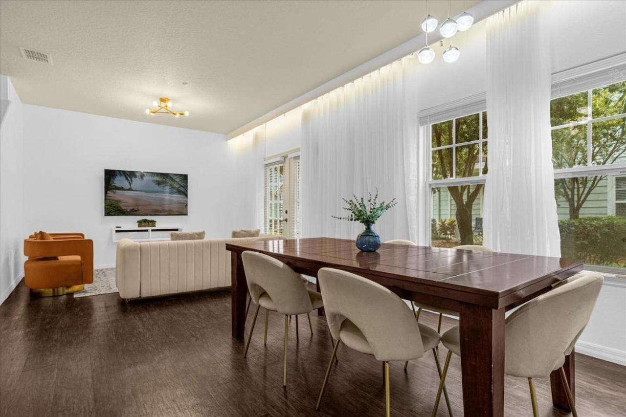 Luxury 4 BDR House near Disney 11105