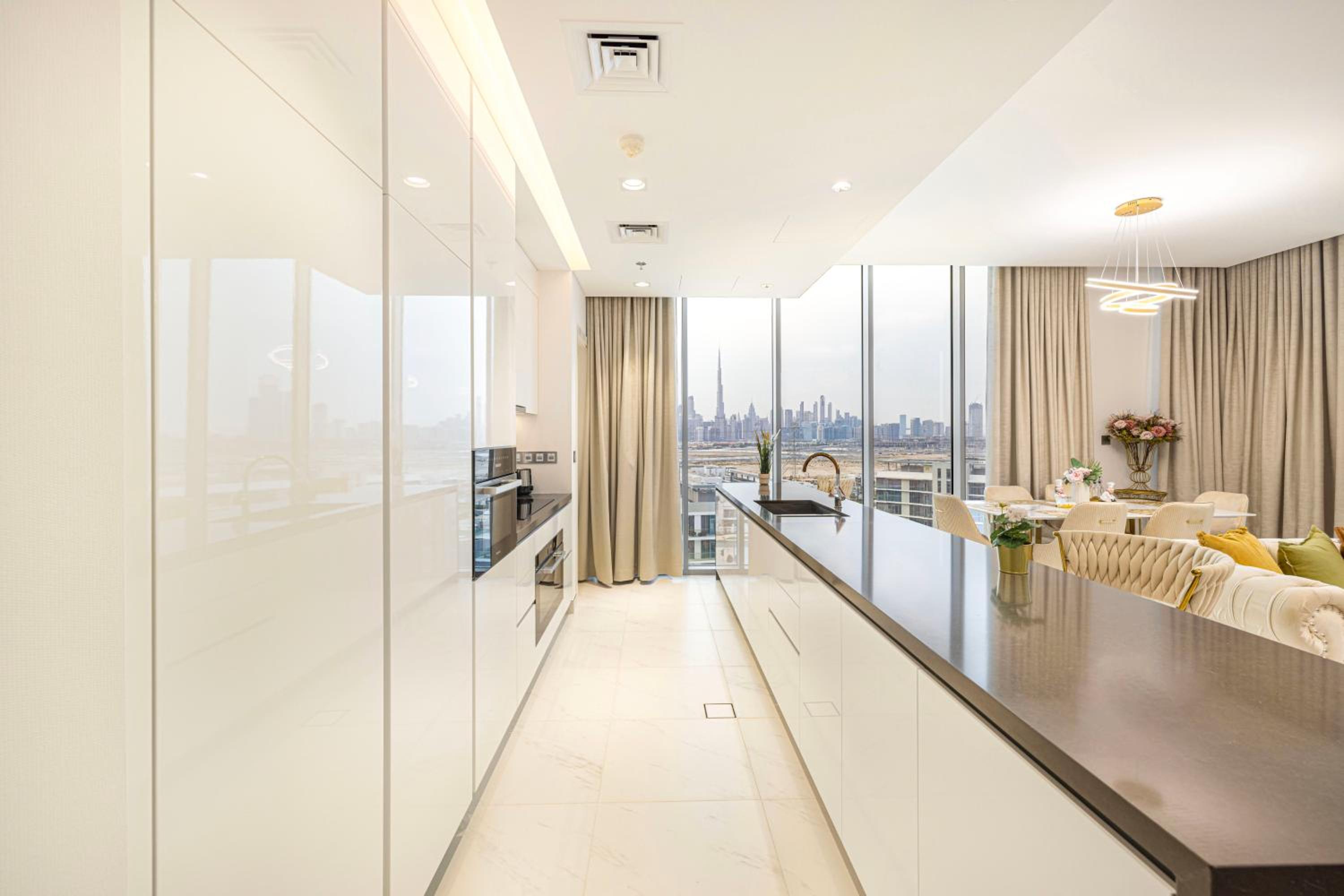 Luxury 2 Bedroom plus kids room Burj Khalifa View