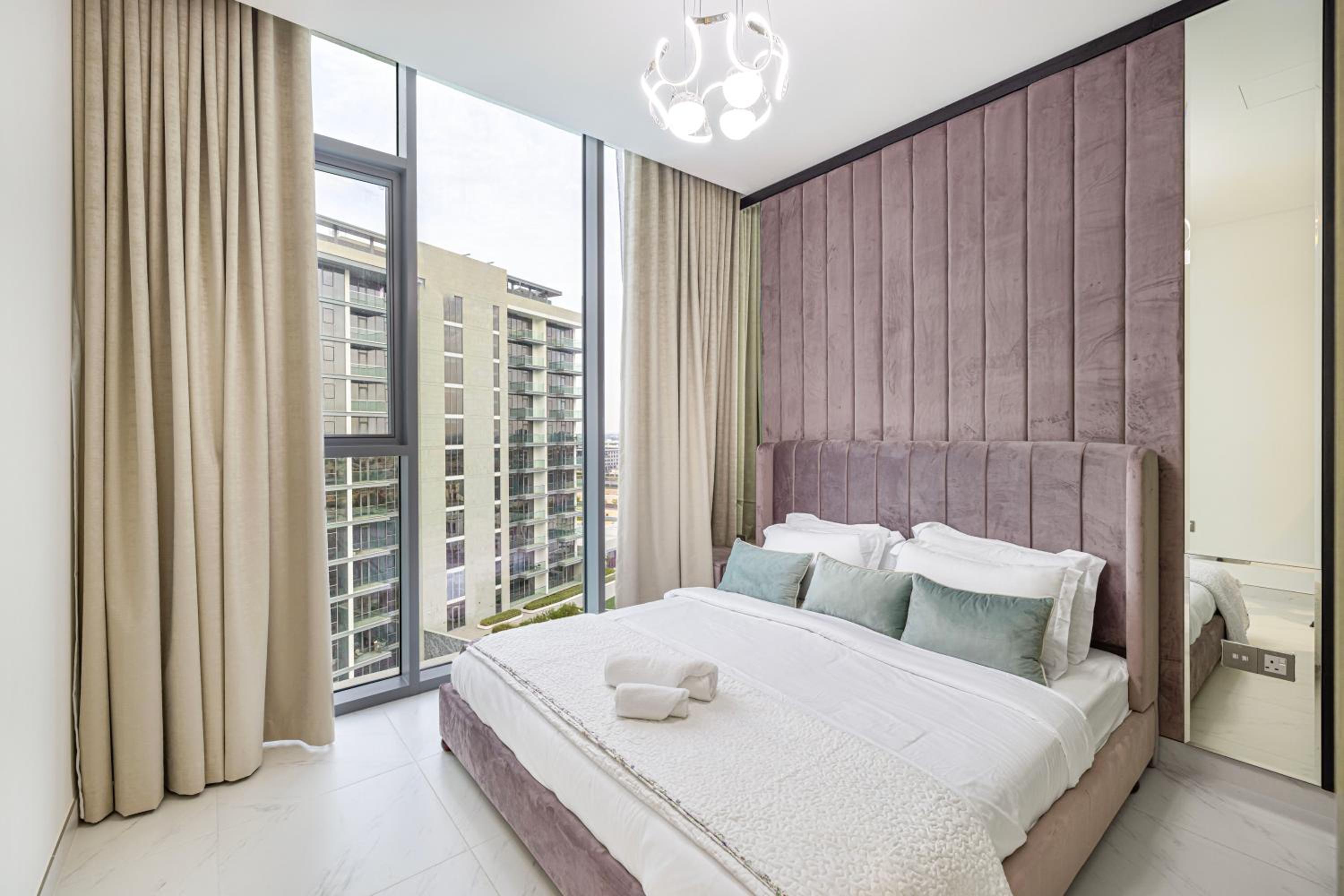 Luxury 2 Bedroom plus kids room Burj Khalifa View