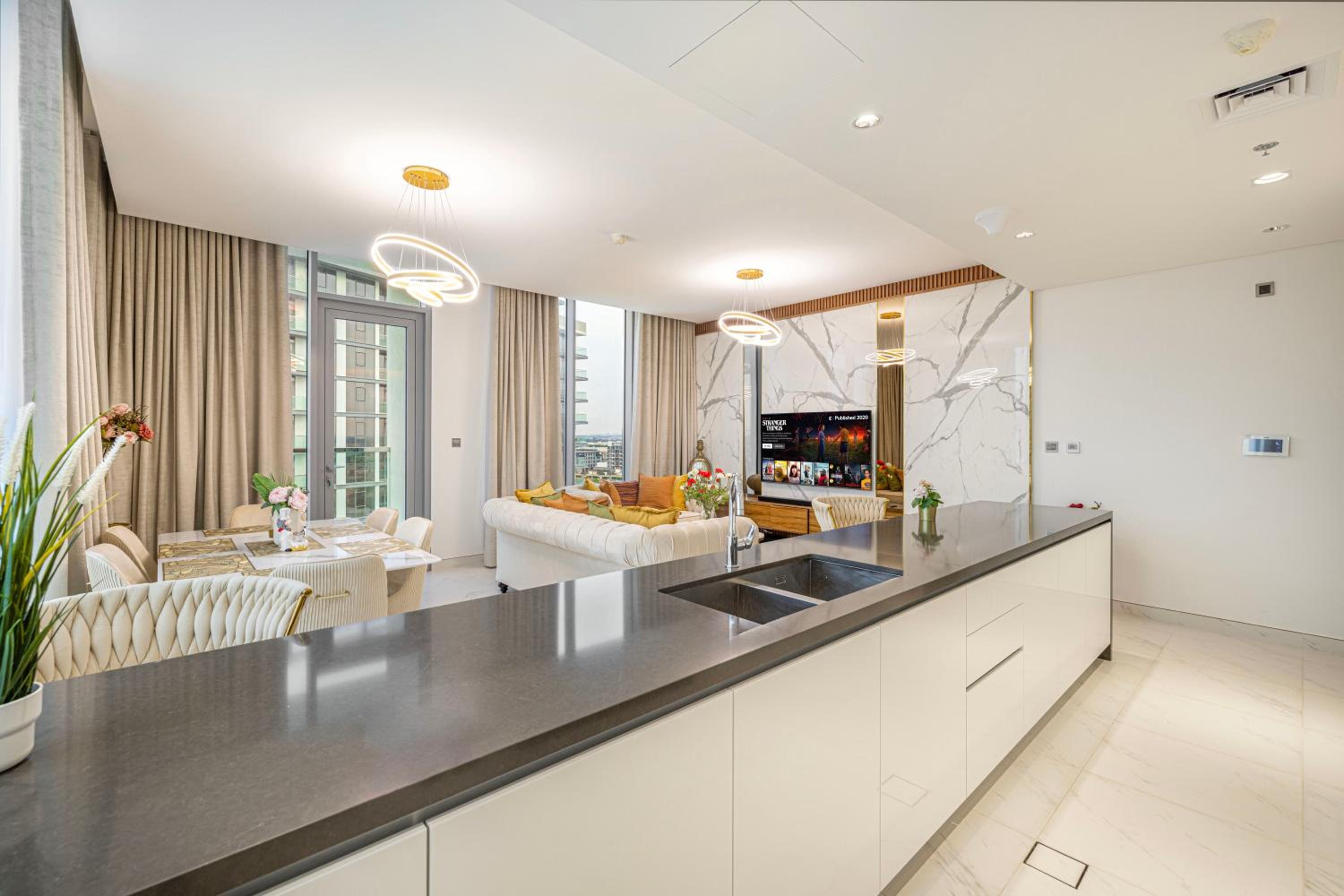 Luxury 2 Bedroom plus kids room Burj Khalifa View