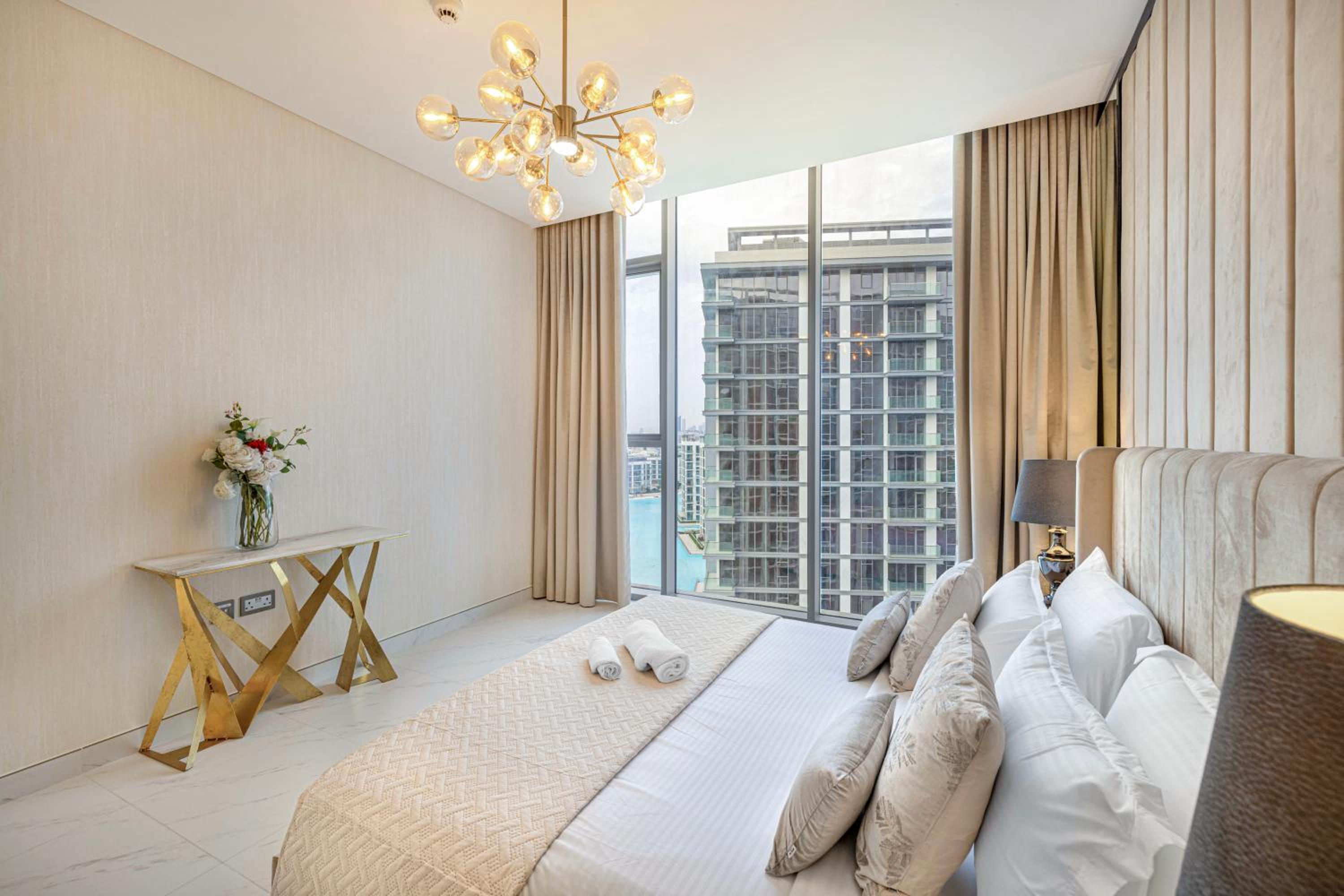 Luxury 2 Bedroom plus kids room Burj Khalifa View