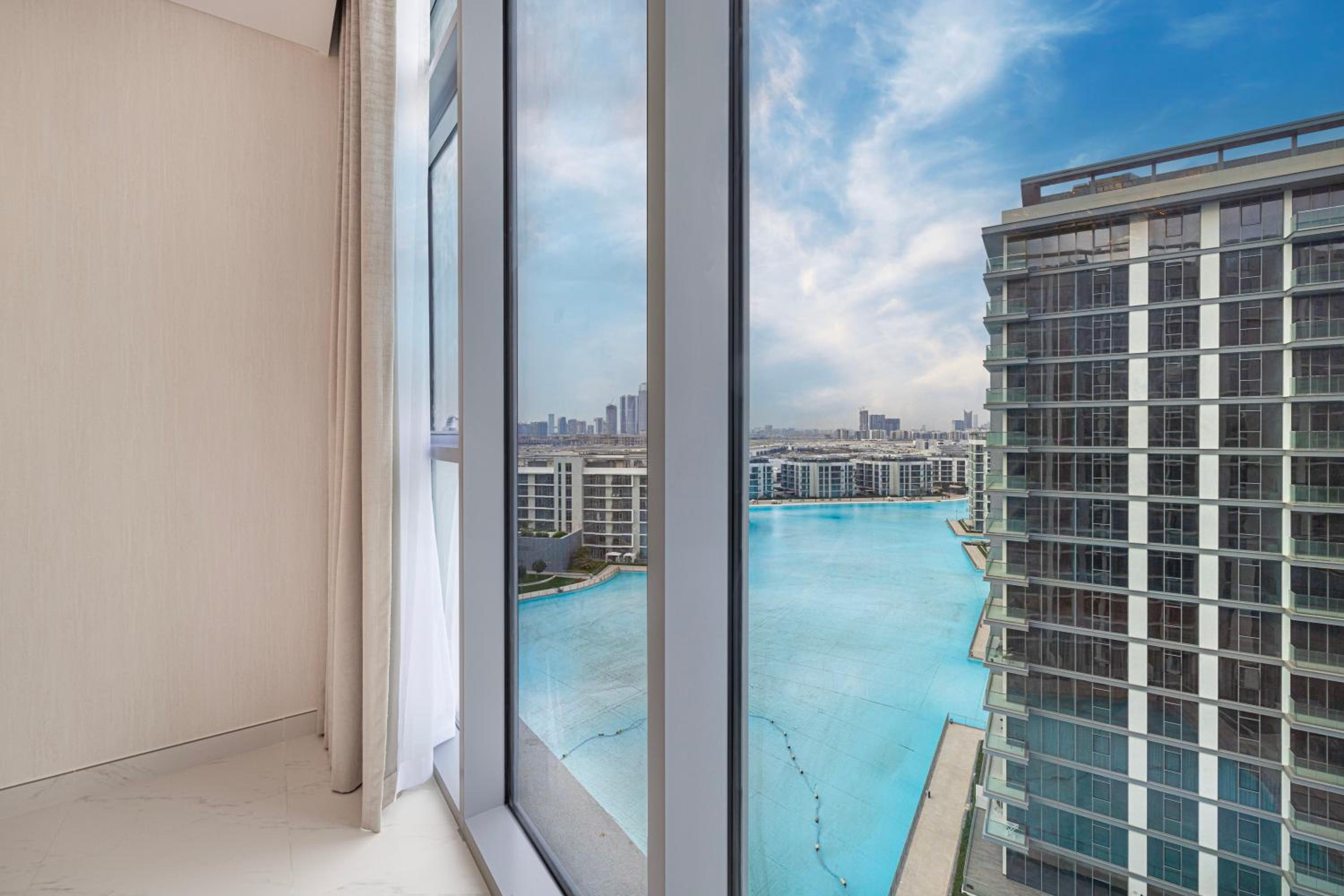 Luxury 2 Bedroom plus kids room Burj Khalifa View