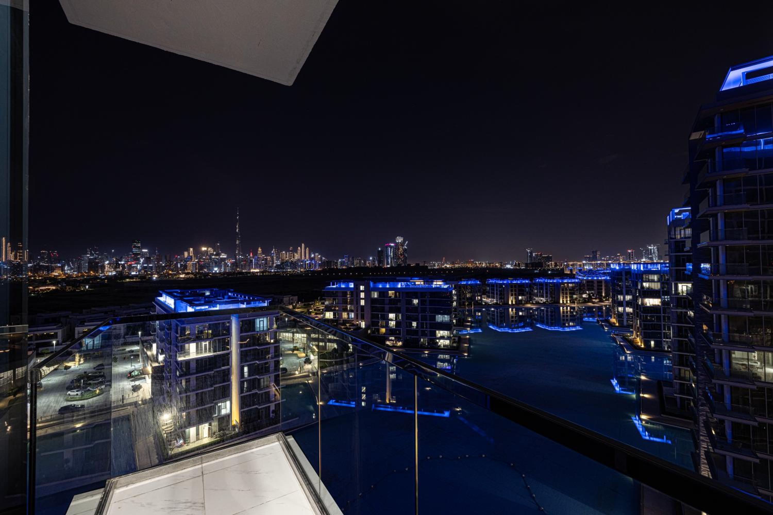 Luxury 2 Bedroom plus kids room Burj Khalifa View
