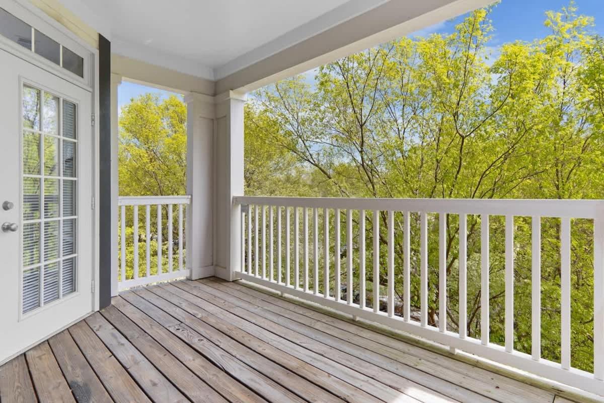 Upscale King 2BR Suite Mins to Downtown Raleigh!