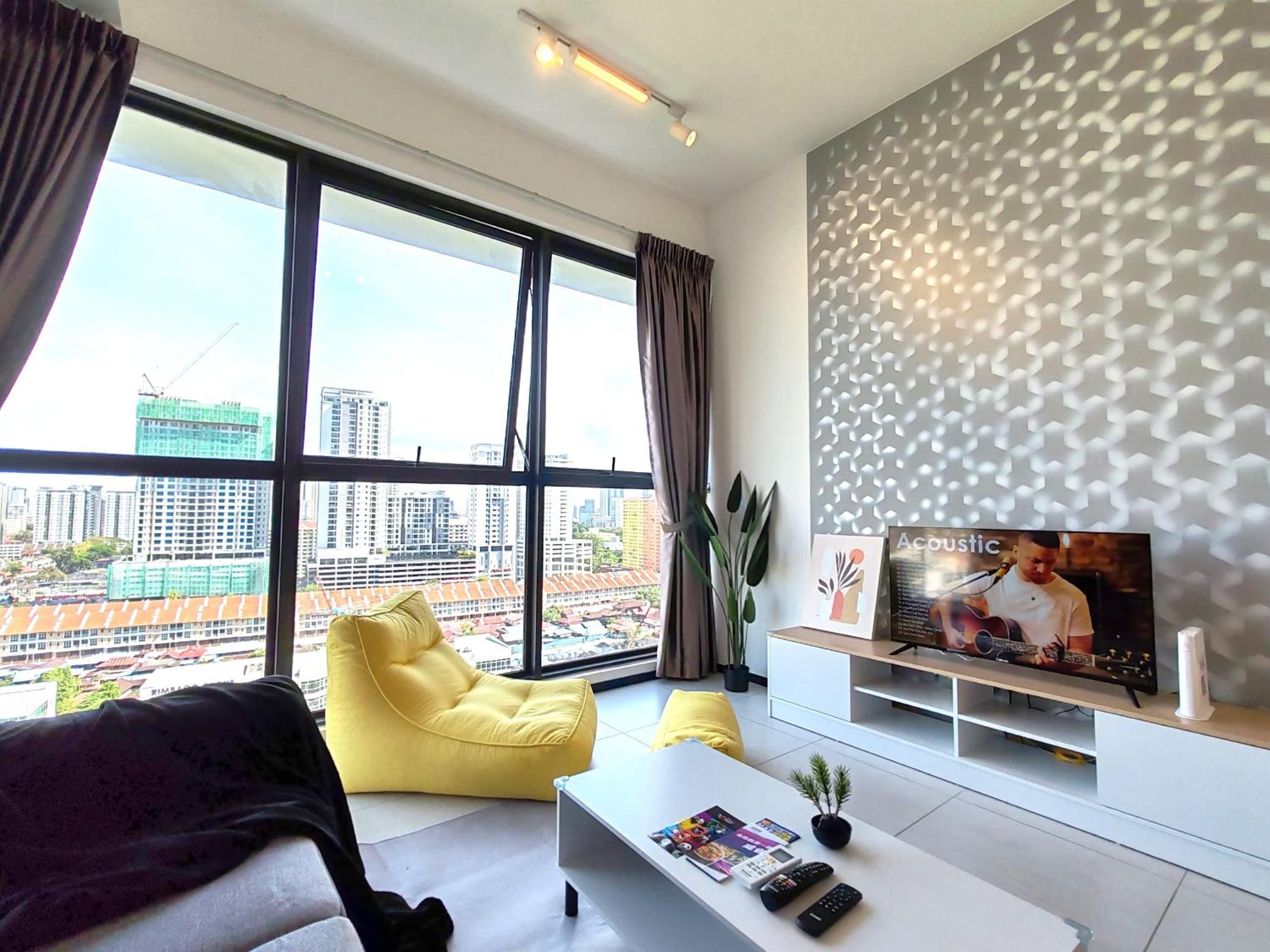 Urban Suites, 4 Plus 2 Pax, 2 Bedrooms Apartment