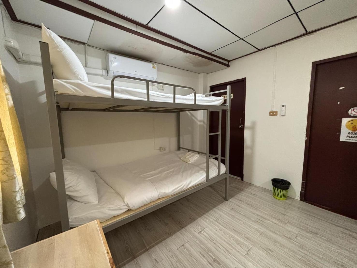 Ochatee Hostel