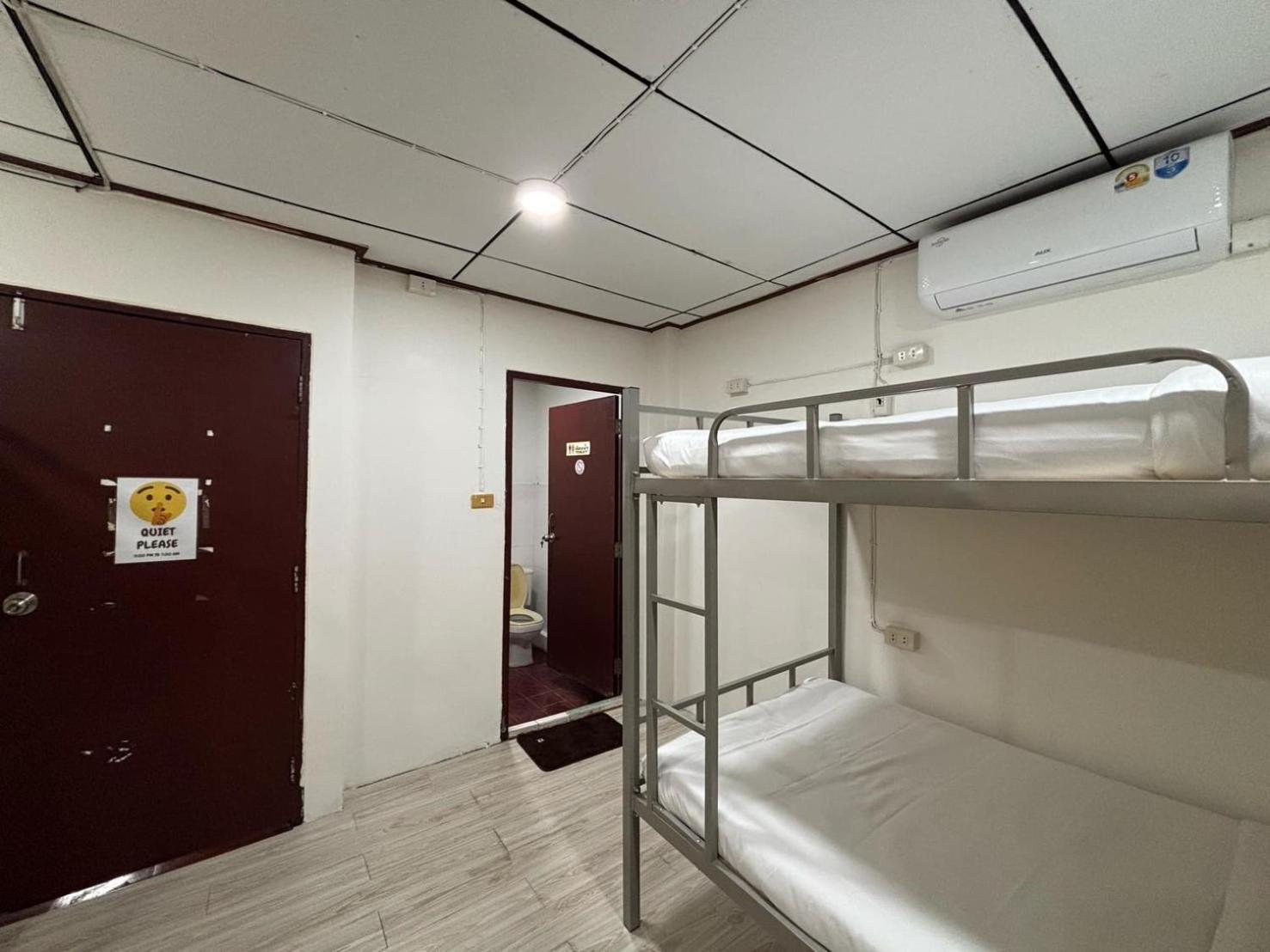 Ochatee Hostel