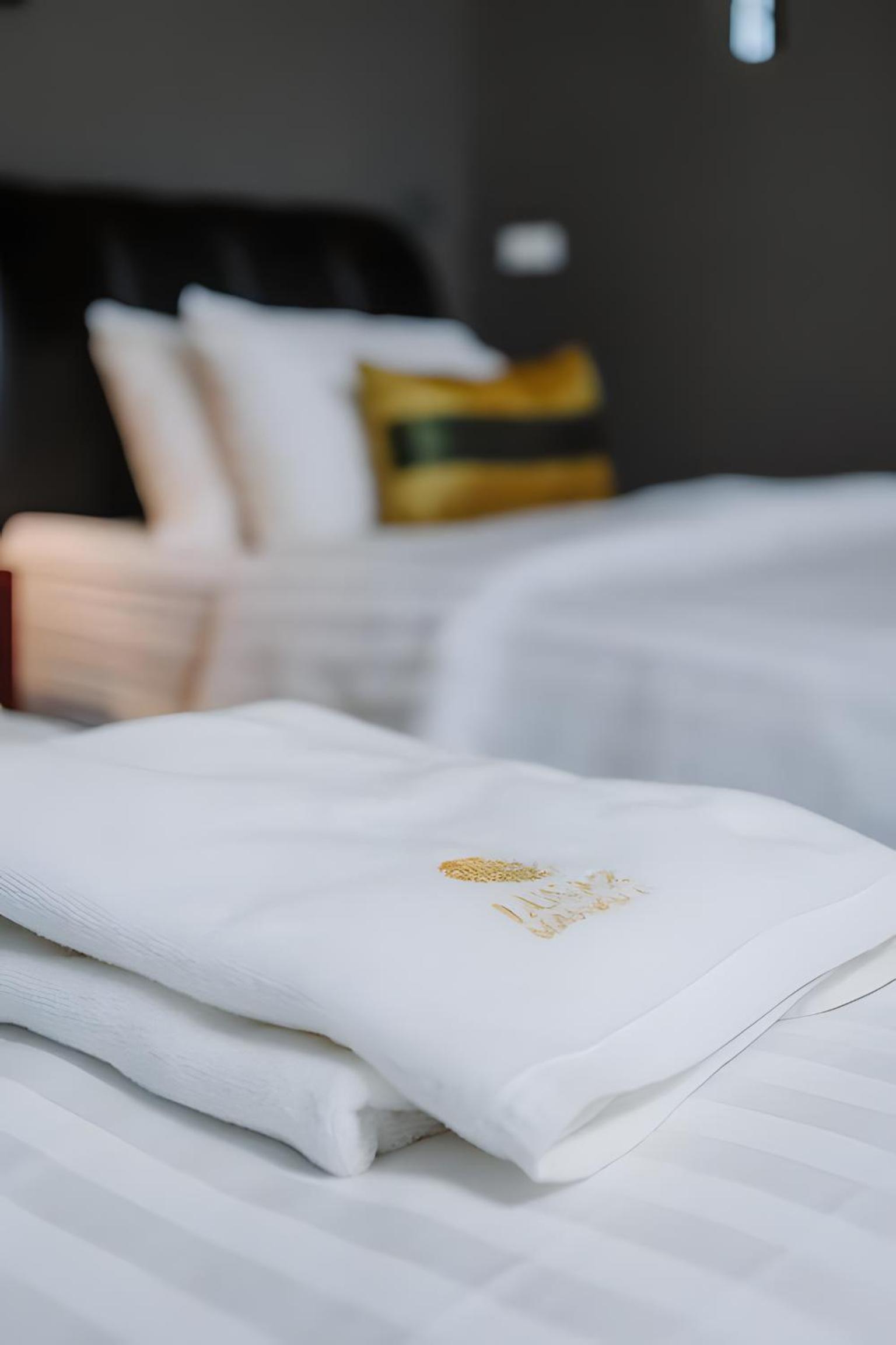 XX Lunar Mansion Hotel - โรงแรม ลูน่า แมนชั่น เชียงใหม่