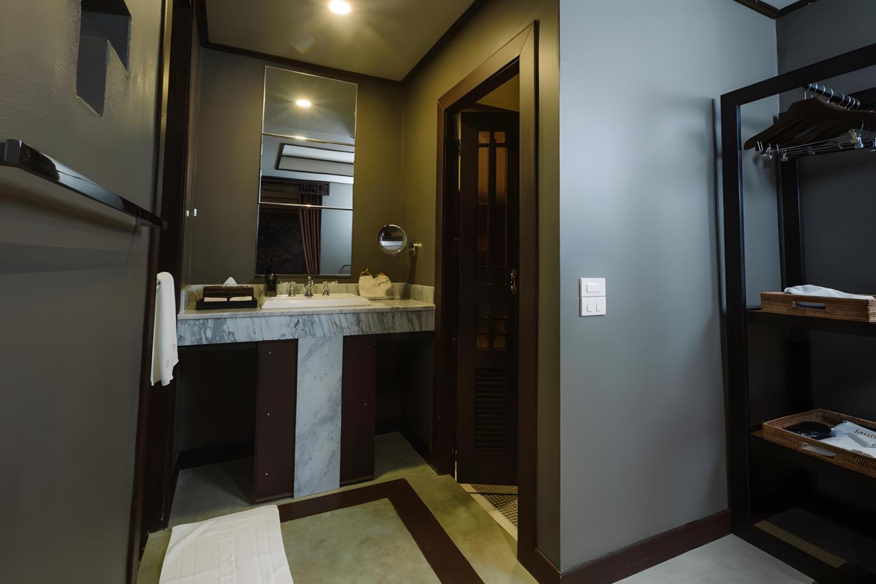 XX Lunar Mansion Hotel - โรงแรม ลูน่า แมนชั่น เชียงใหม่