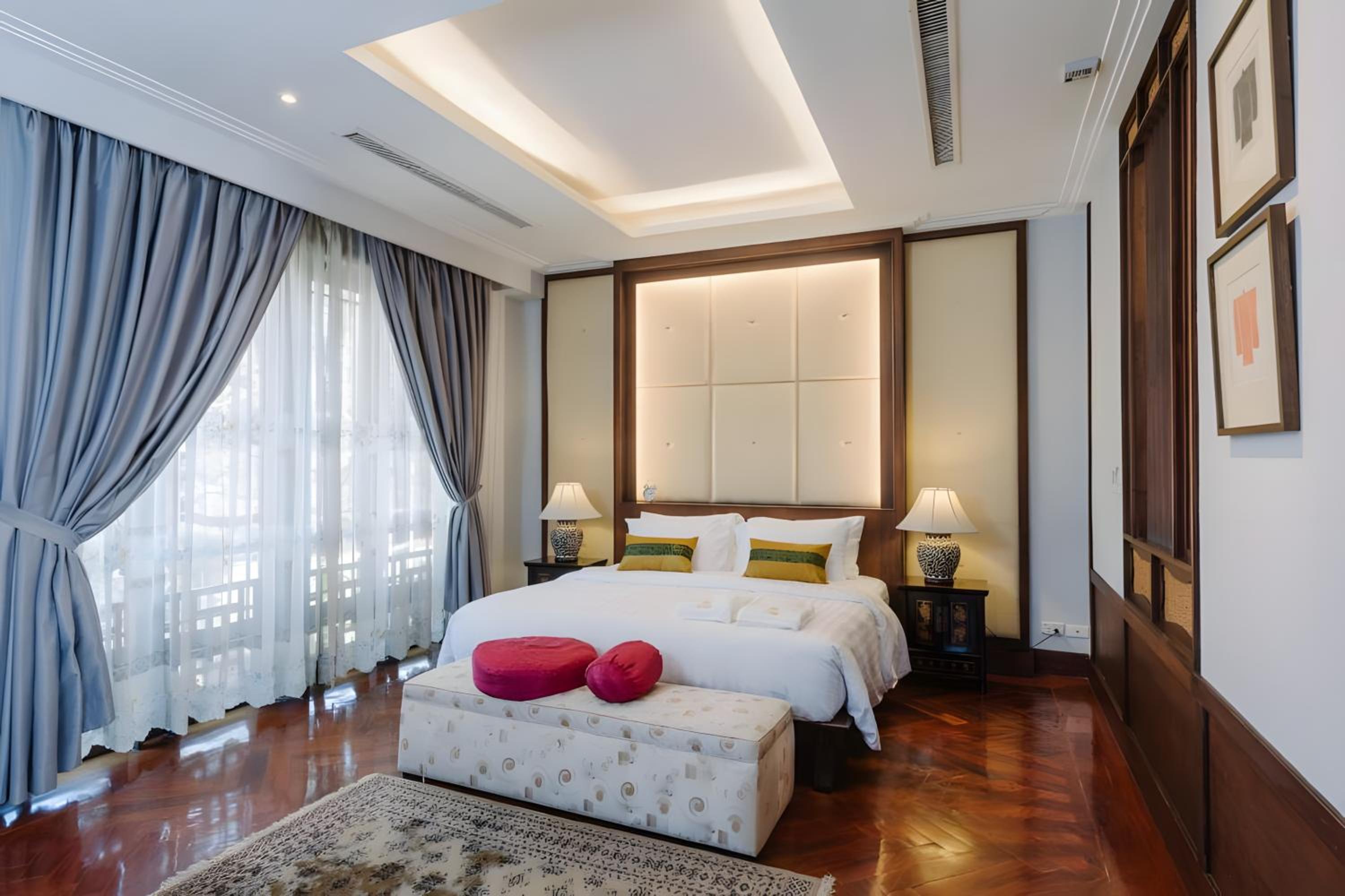 XX Lunar Mansion Hotel - โรงแรม ลูน่า แมนชั่น เชียงใหม่