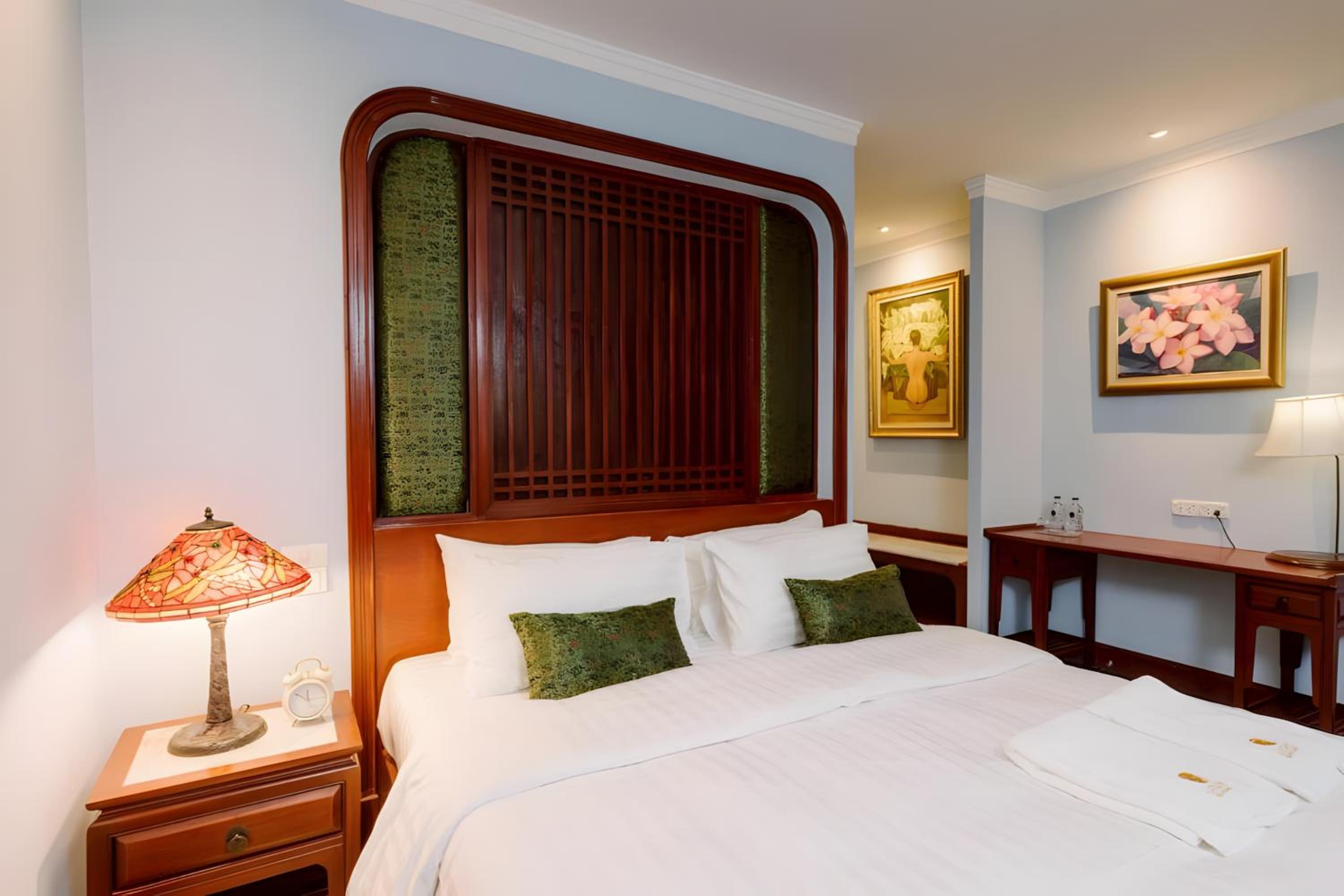 XX Lunar Mansion Hotel - โรงแรม ลูน่า แมนชั่น เชียงใหม่