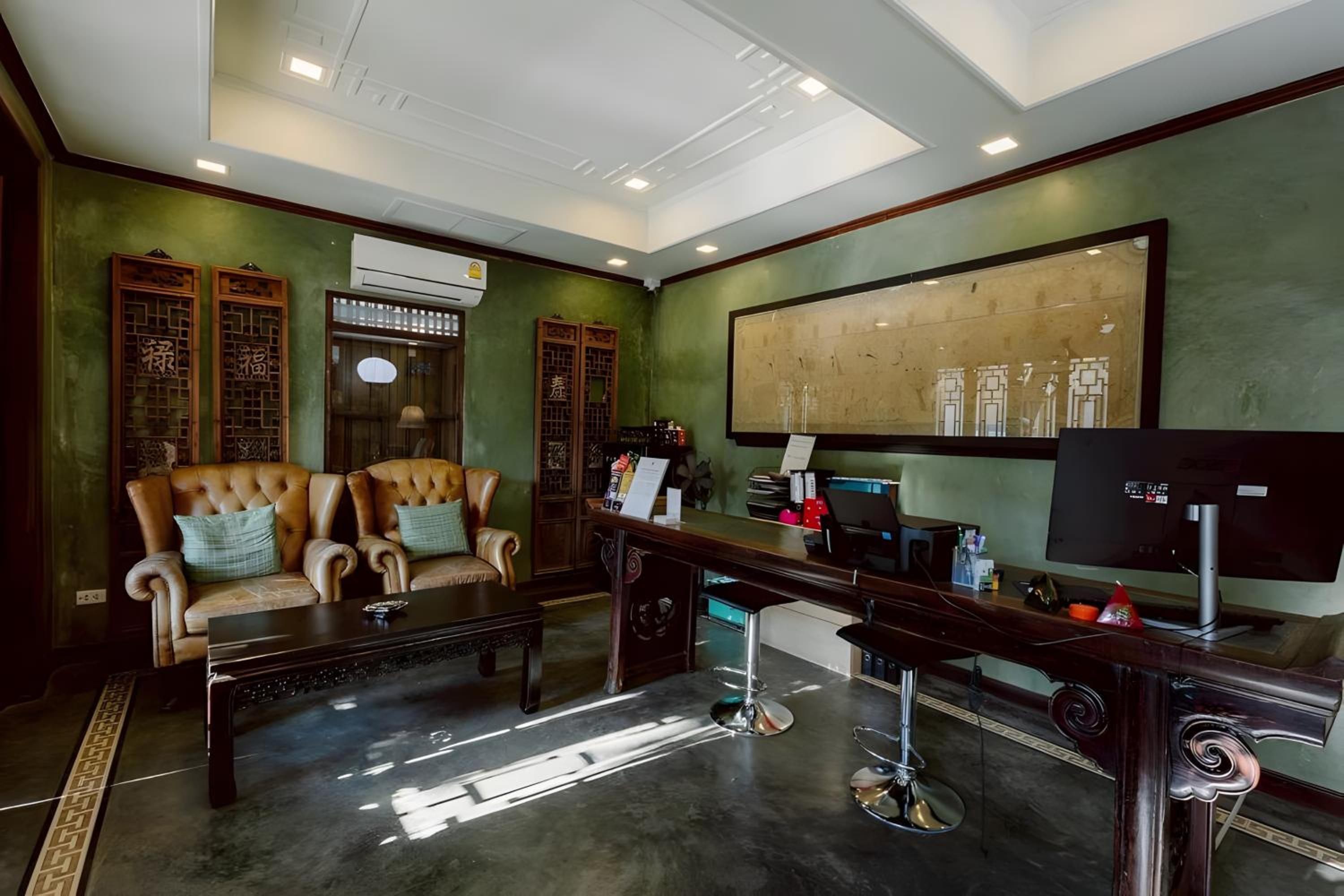 XX Lunar Mansion Hotel - โรงแรม ลูน่า แมนชั่น เชียงใหม่