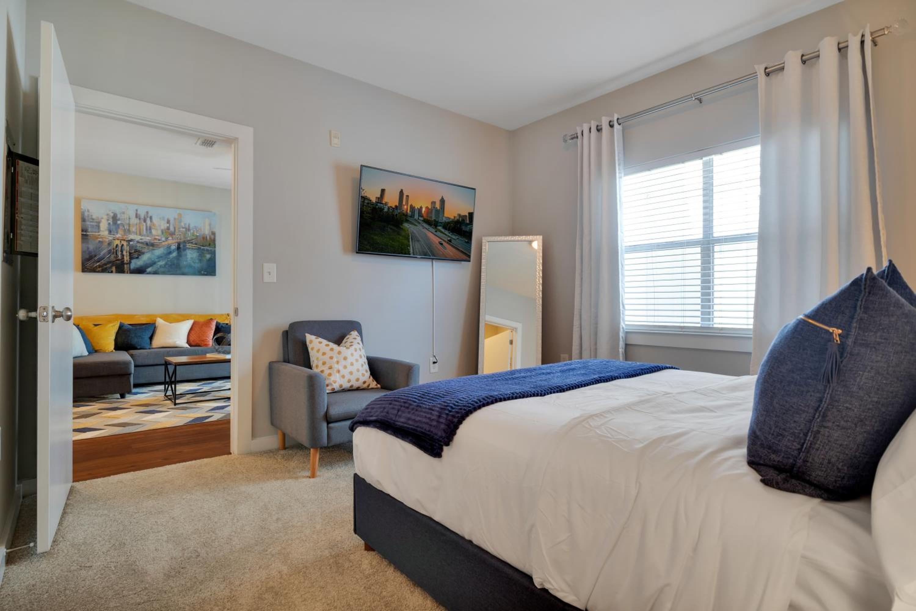 Midtown Escape Inman Park near Mercedes-Benz stadium- Free Parking