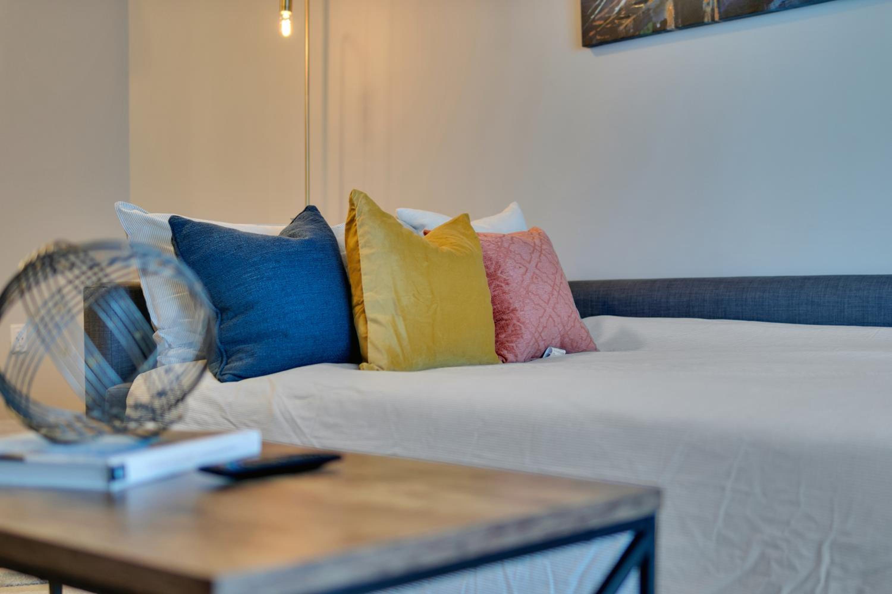 Midtown Escape Inman Park near Mercedes-Benz stadium- Free Parking