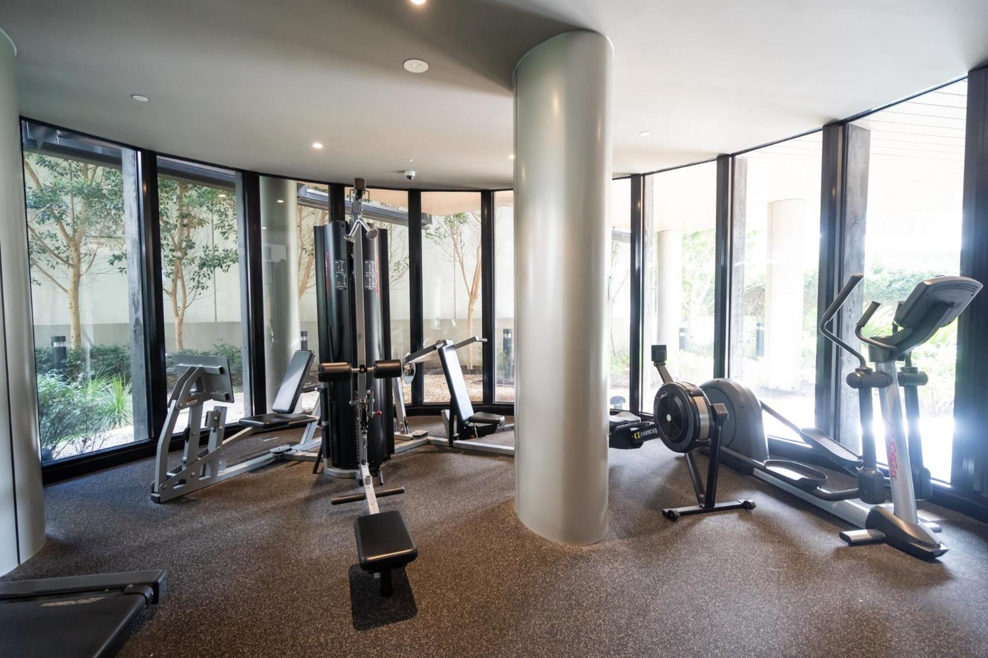 Elegant 1-Bed Apartment with Premium Amenities