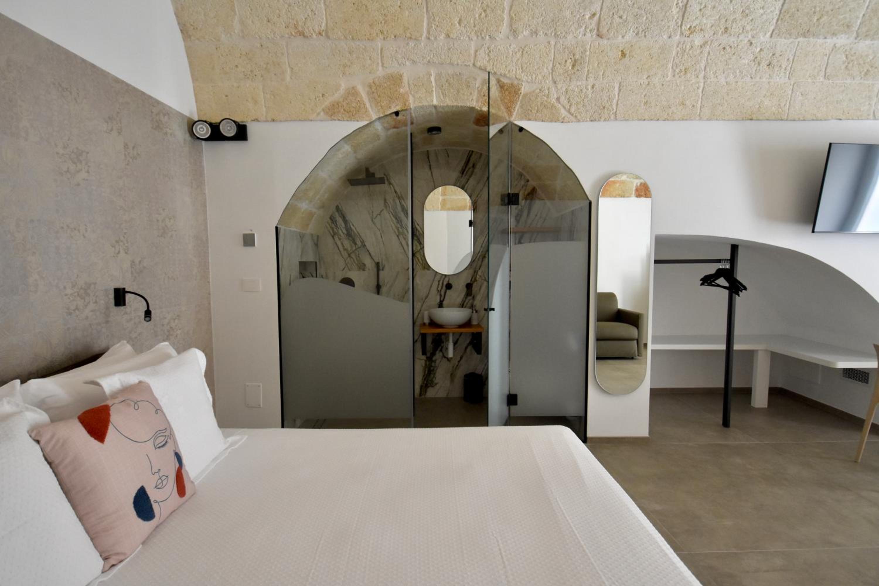 Bianca Suite & Room - Housea