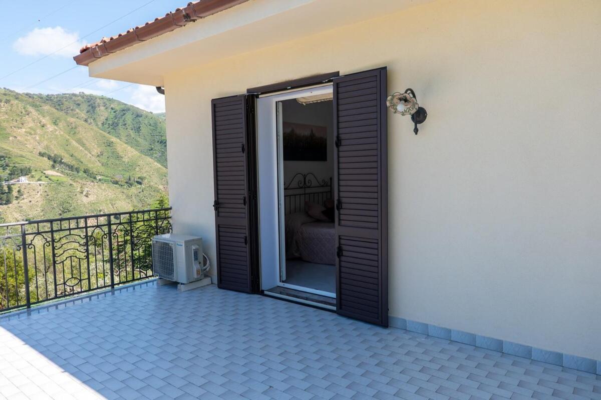 Panoramic Villa Fiore di Limone near Cefalú