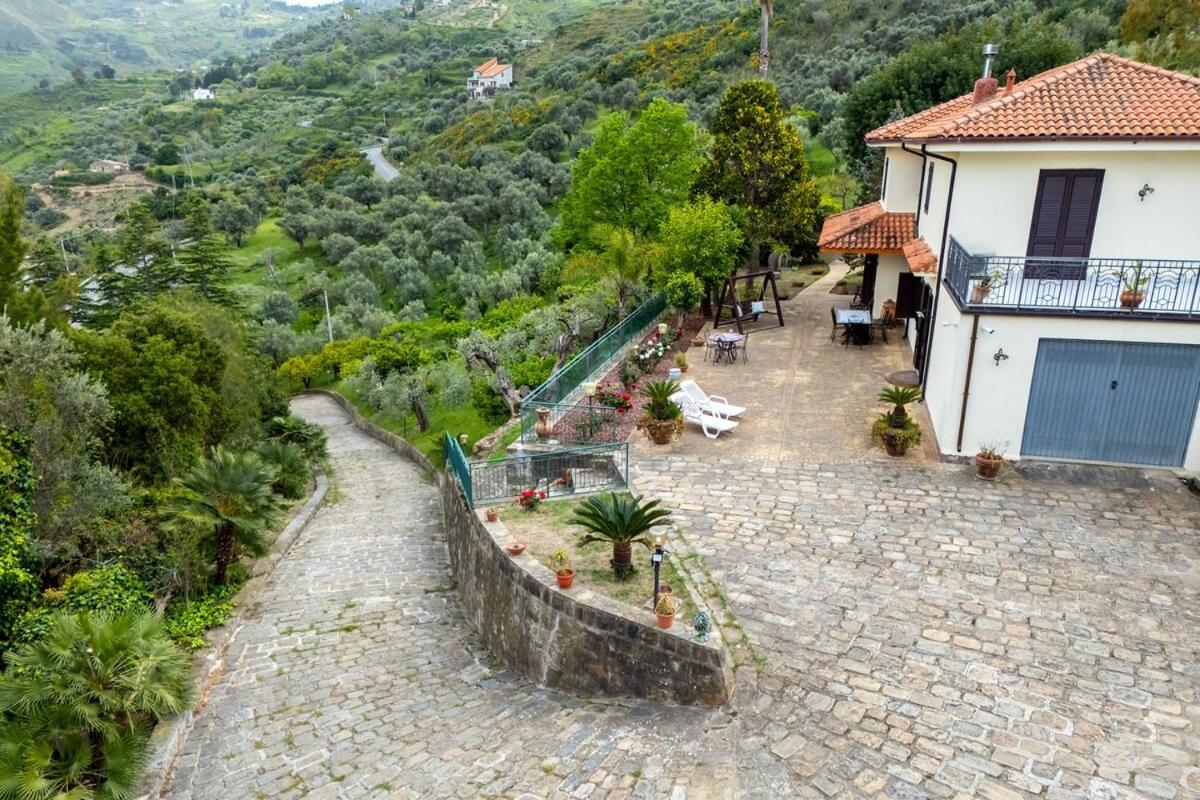 Panoramic Villa Fiore di Limone near Cefalú