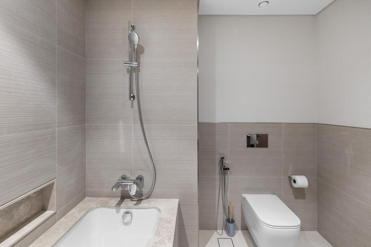 Luxury Stay Just Steps from Dubai Mall 2BR Grande