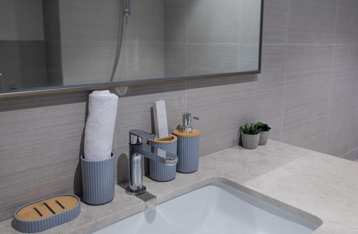 Luxury Stay Just Steps from Dubai Mall 2BR Grande