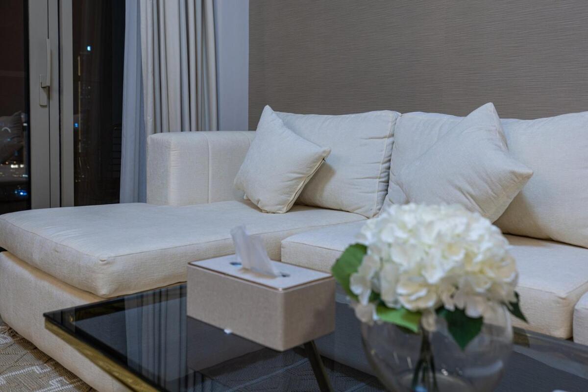 Luxury Stay Just Steps from Dubai Mall 2BR Grande