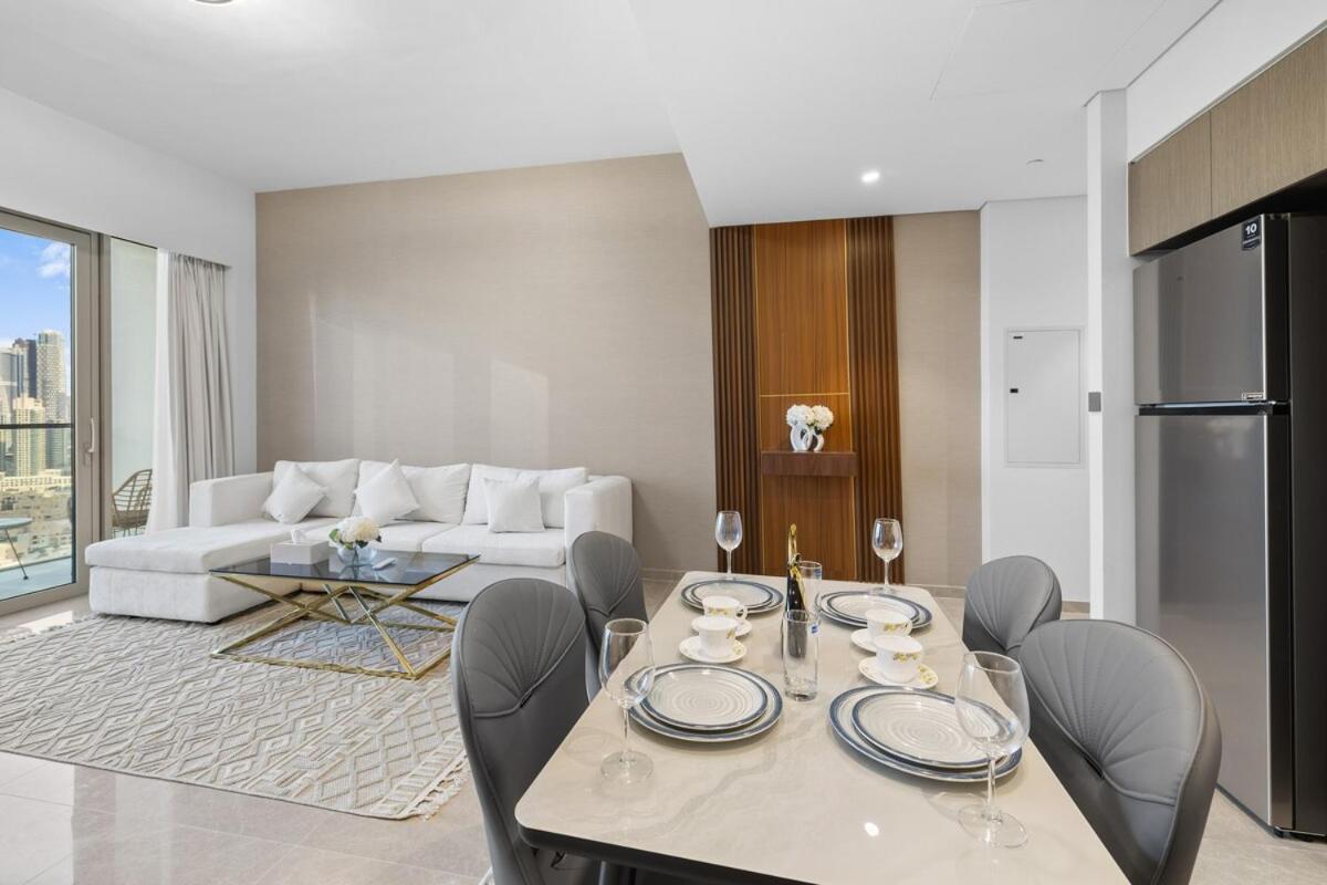 Luxury Stay Just Steps from Dubai Mall 2BR Grande