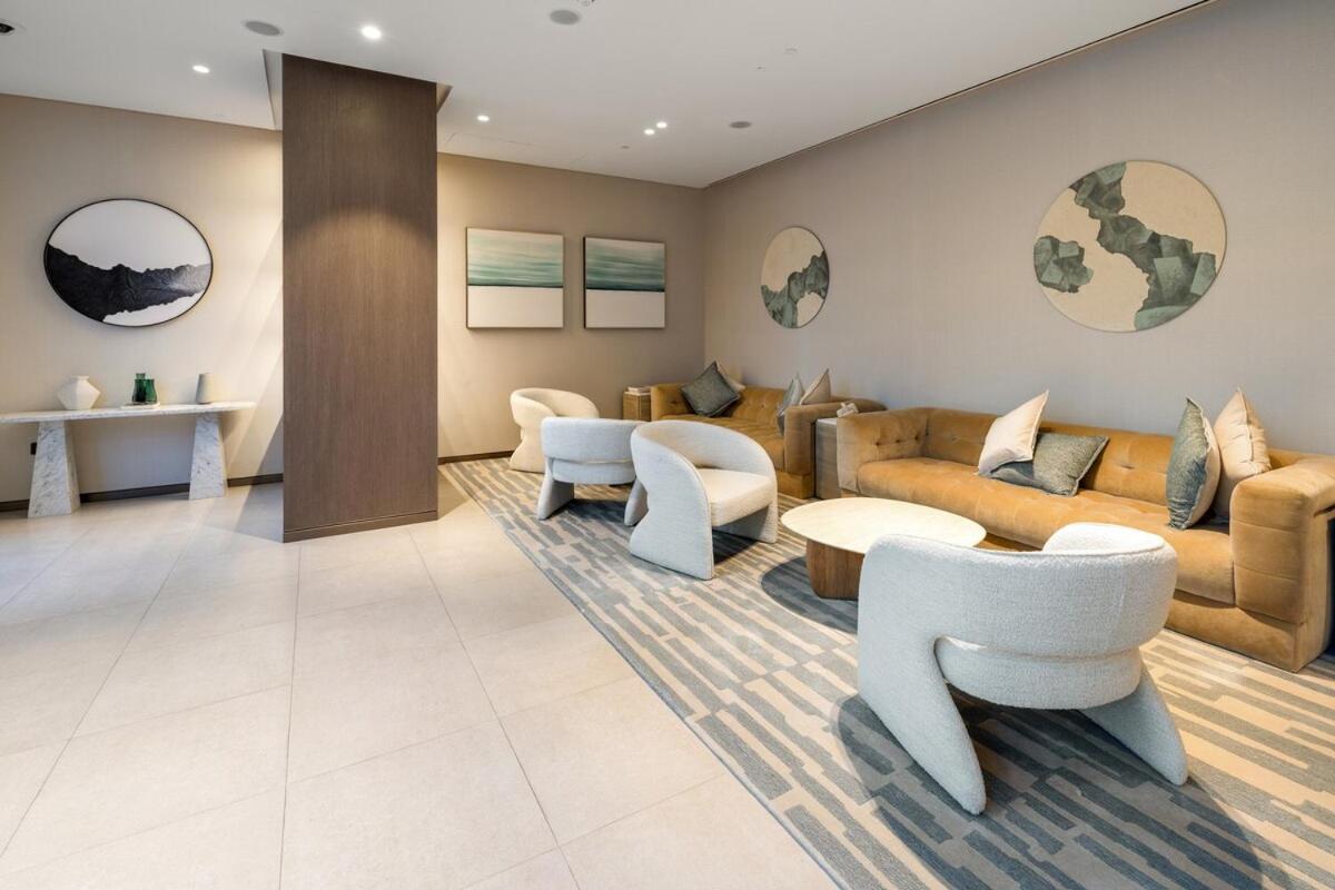 Luxury Stay Just Steps from Dubai Mall 2BR Grande