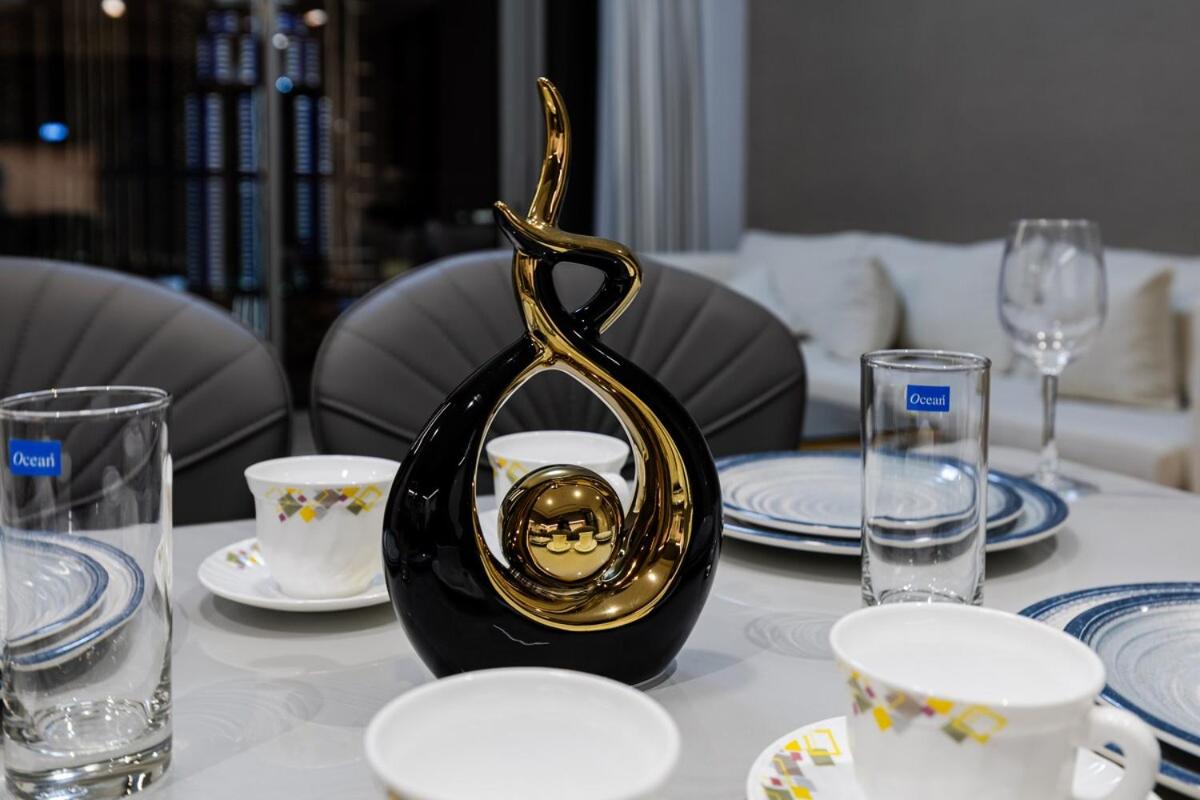 Luxury Stay Just Steps from Dubai Mall 2BR Grande