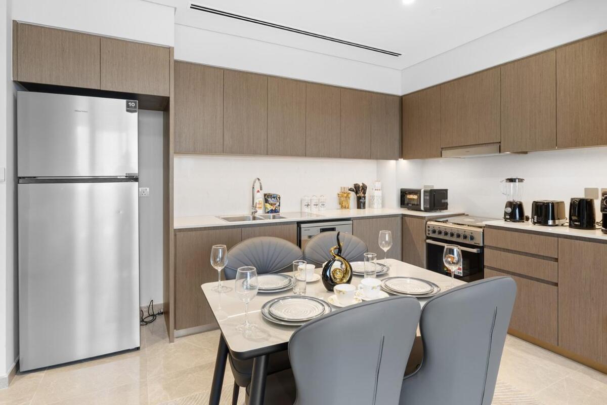 Luxury Stay Just Steps from Dubai Mall 2BR Grande