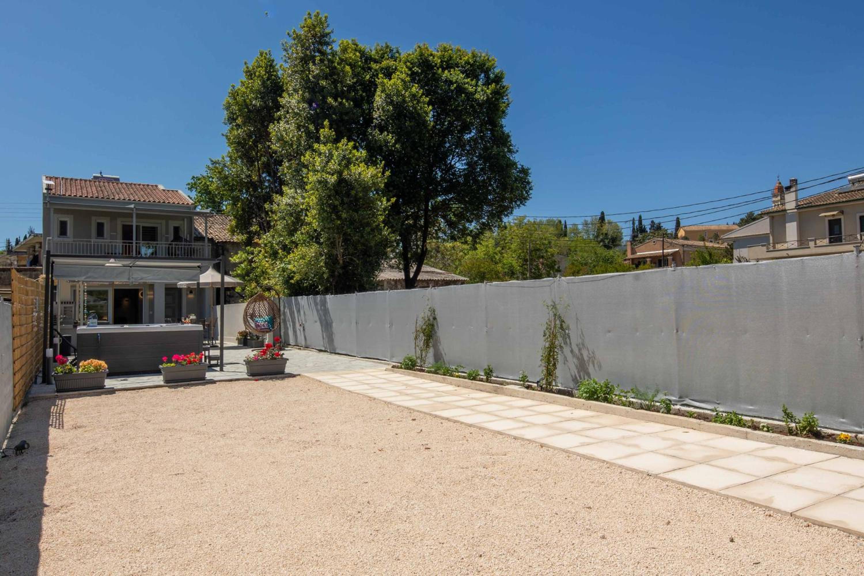 AGGELLE Villa