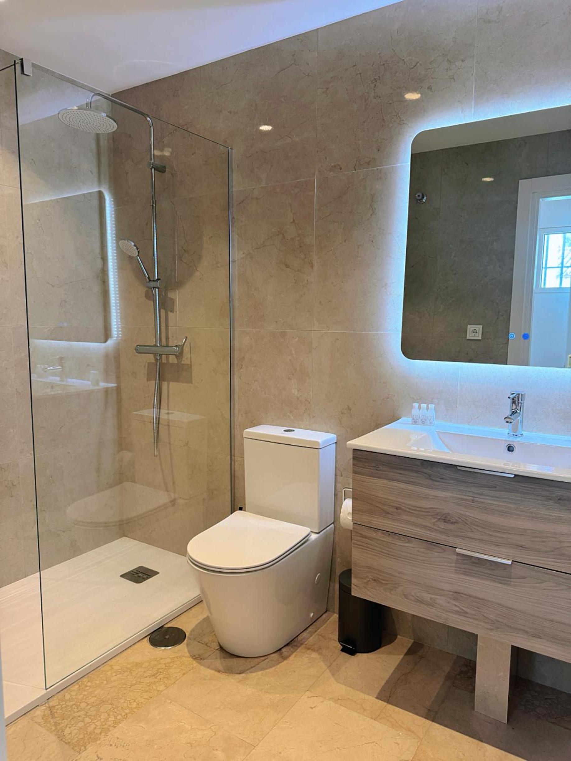 2 Bed Apartment in Bena Vista, Estepona
