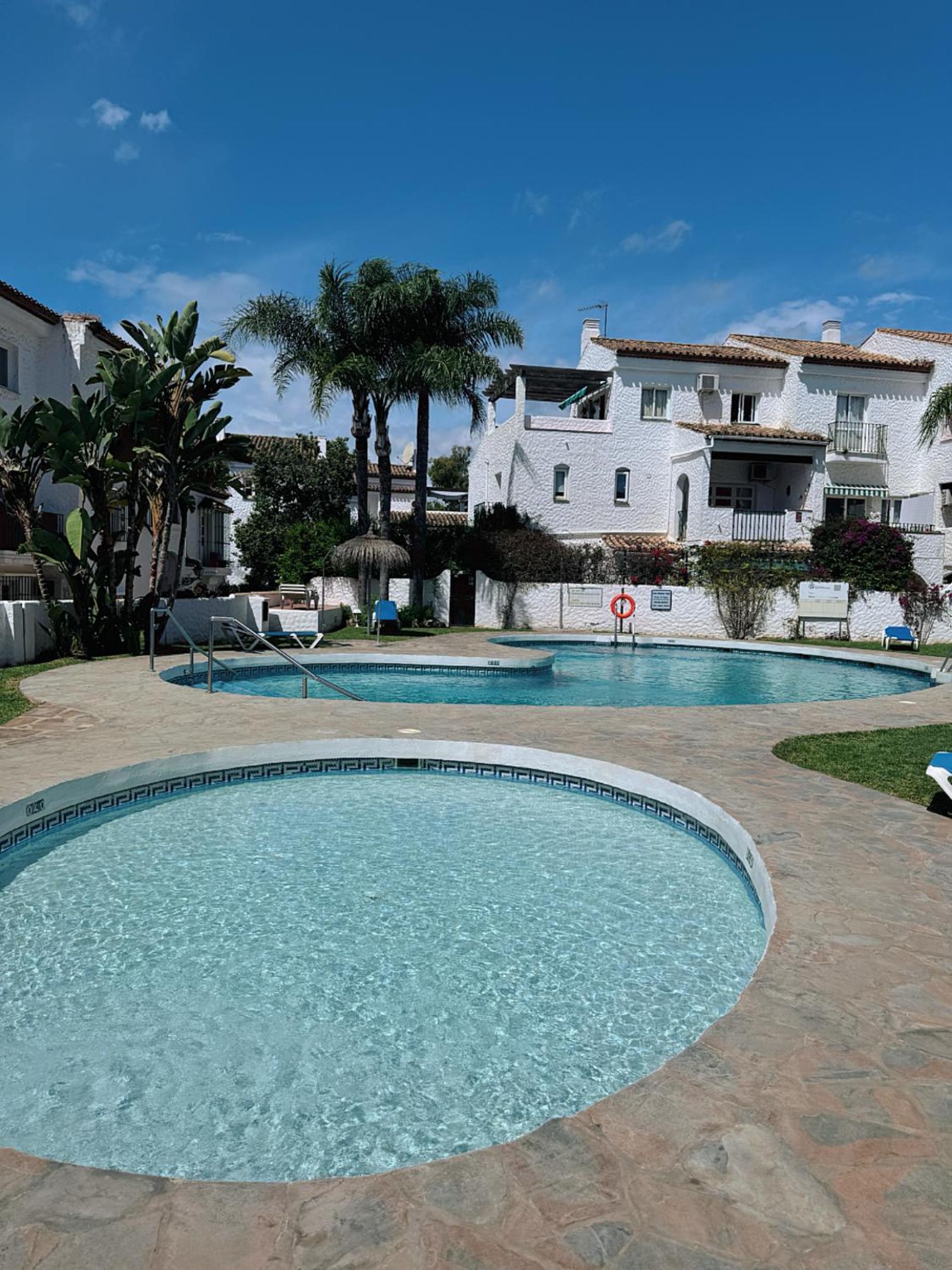 2 Bed Apartment in Bena Vista, Estepona