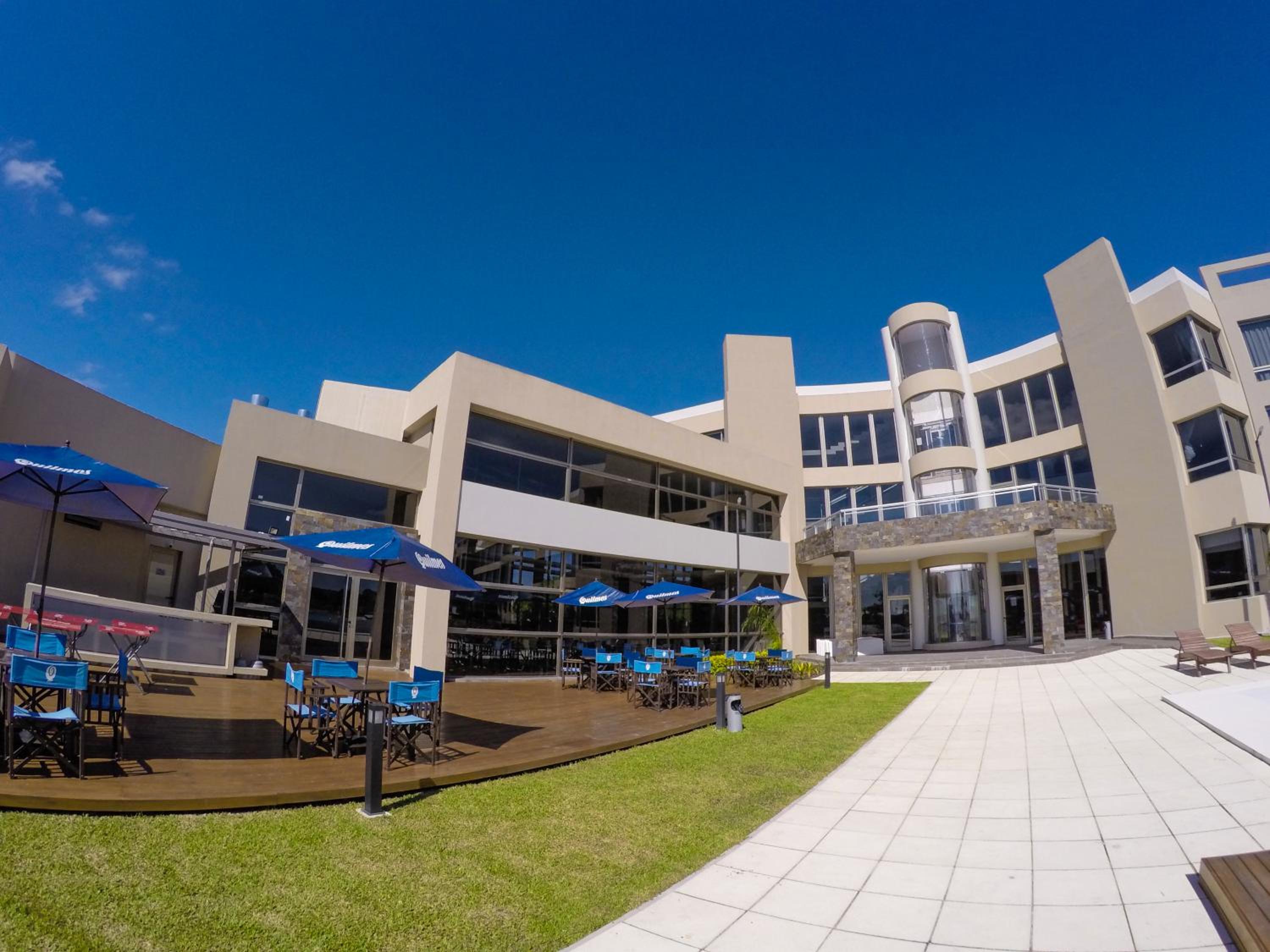Arena Resort