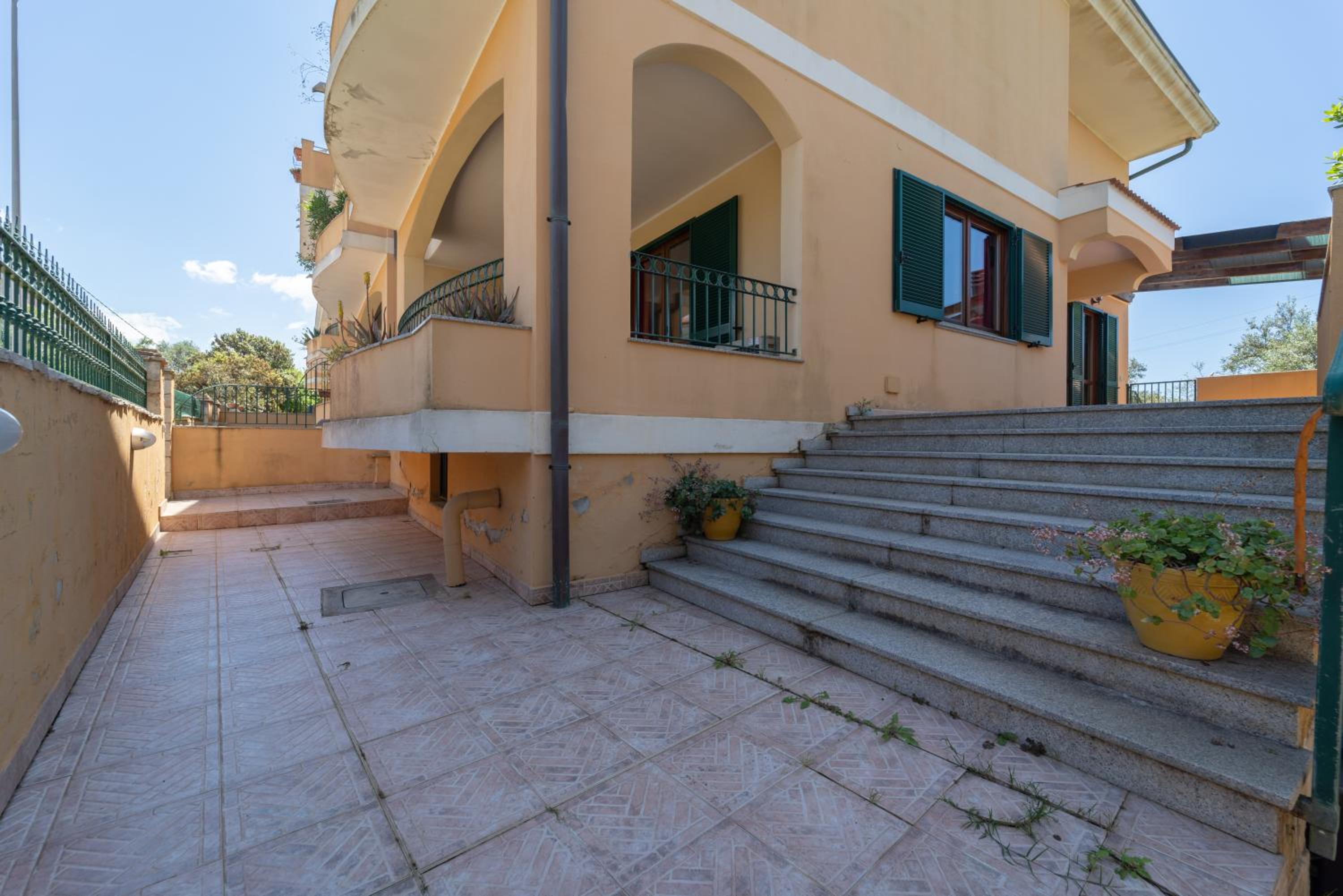 Villa Laconi